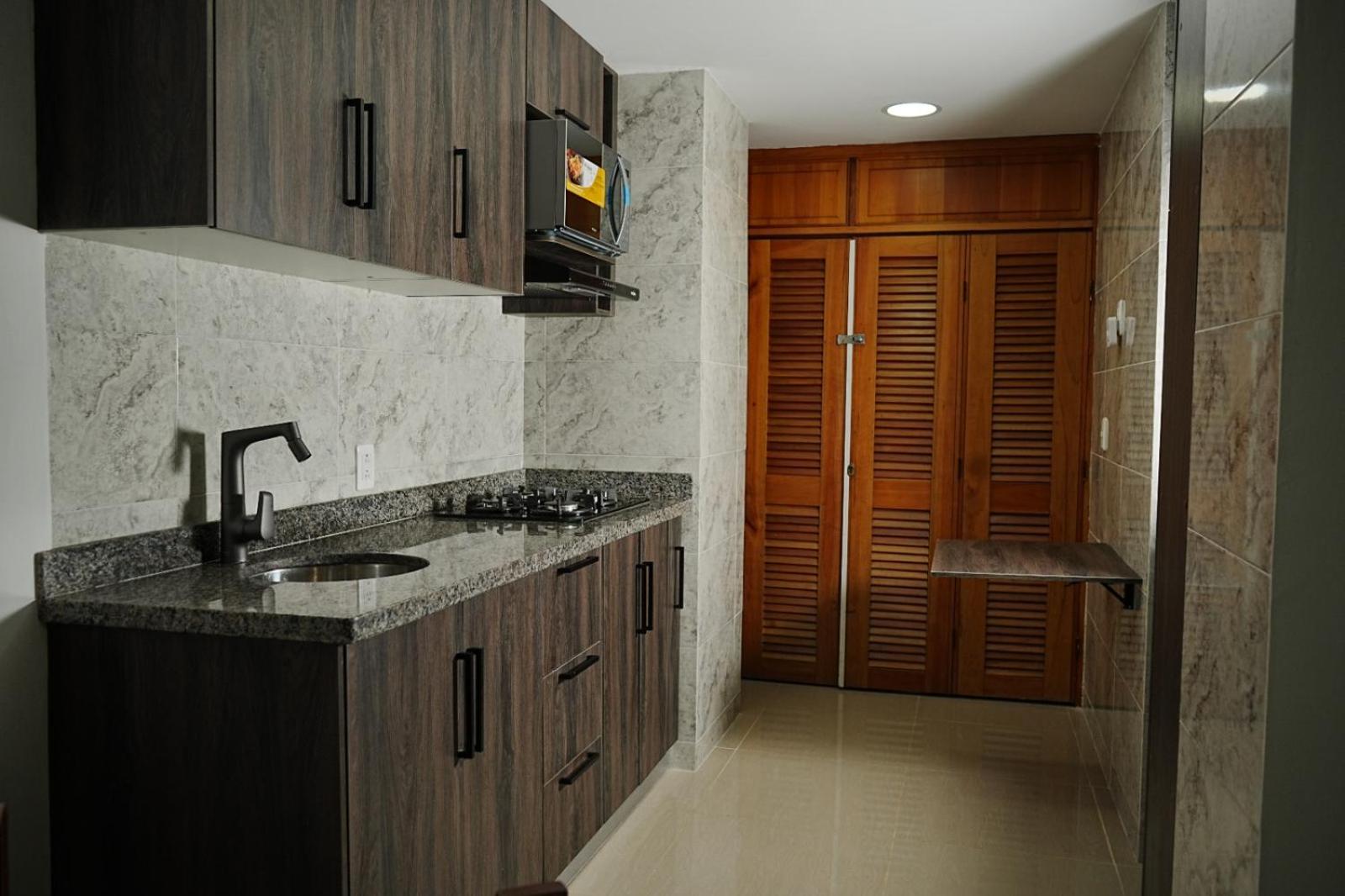 Frente al mar, Boca grande APT1105