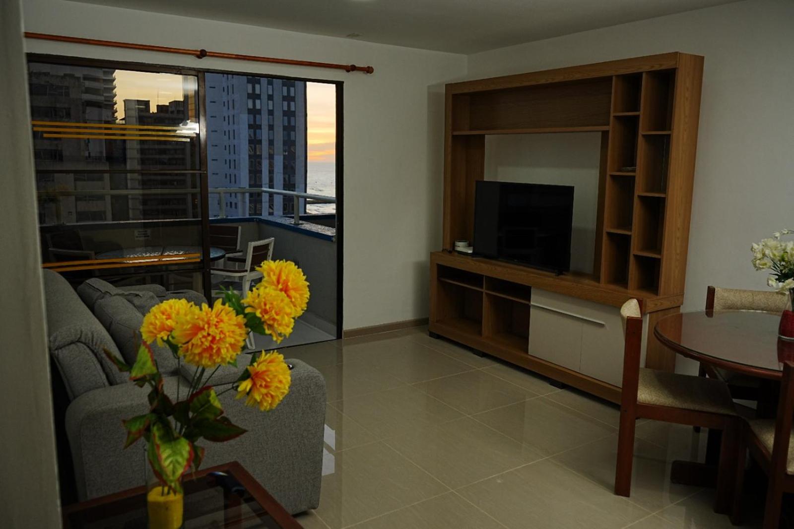 Frente al mar, Boca grande APT1105