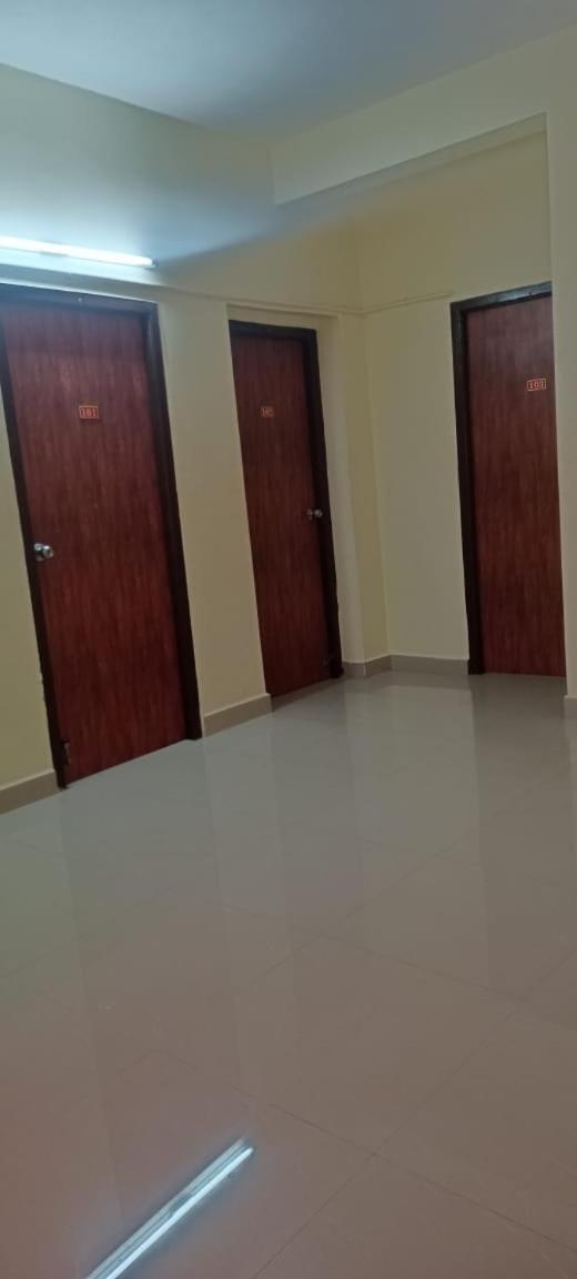 Hotel Aadhitiya