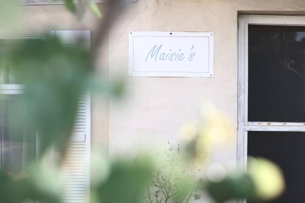 Maisie's Robe - Dog Friendly - Wi-Fi