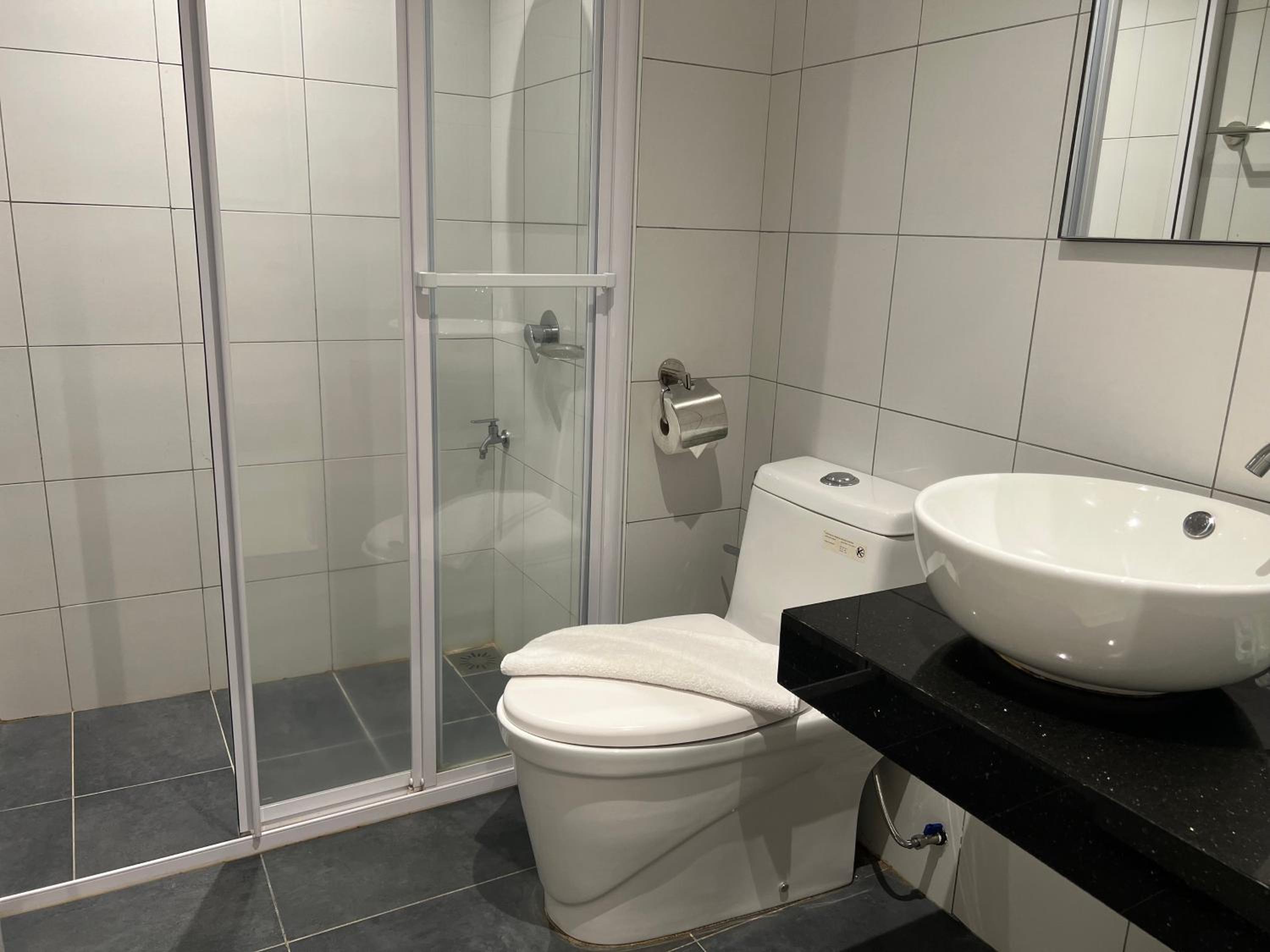 Chambers Service Suites BY klcc