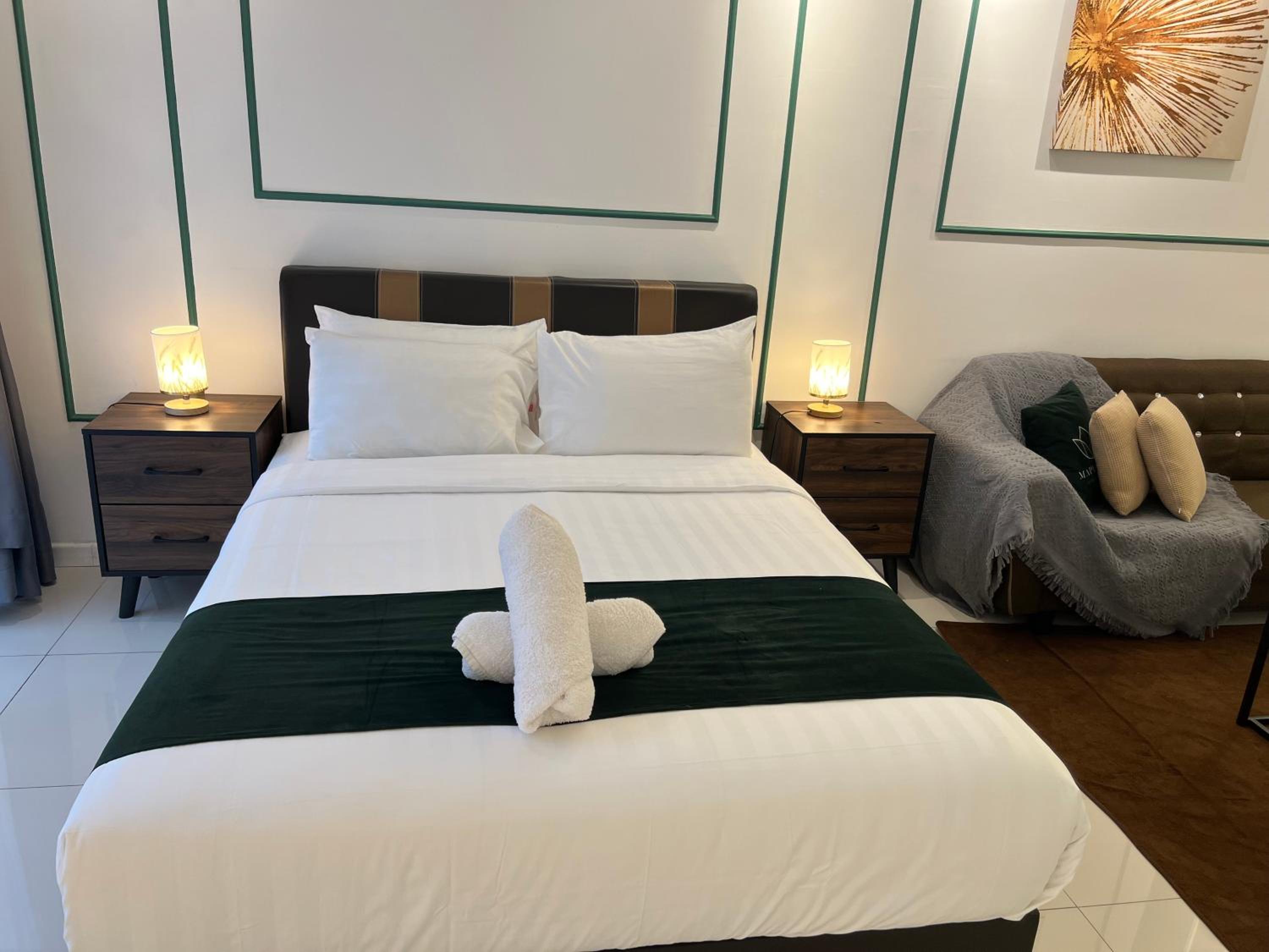 Chambers Service Suites BY klcc