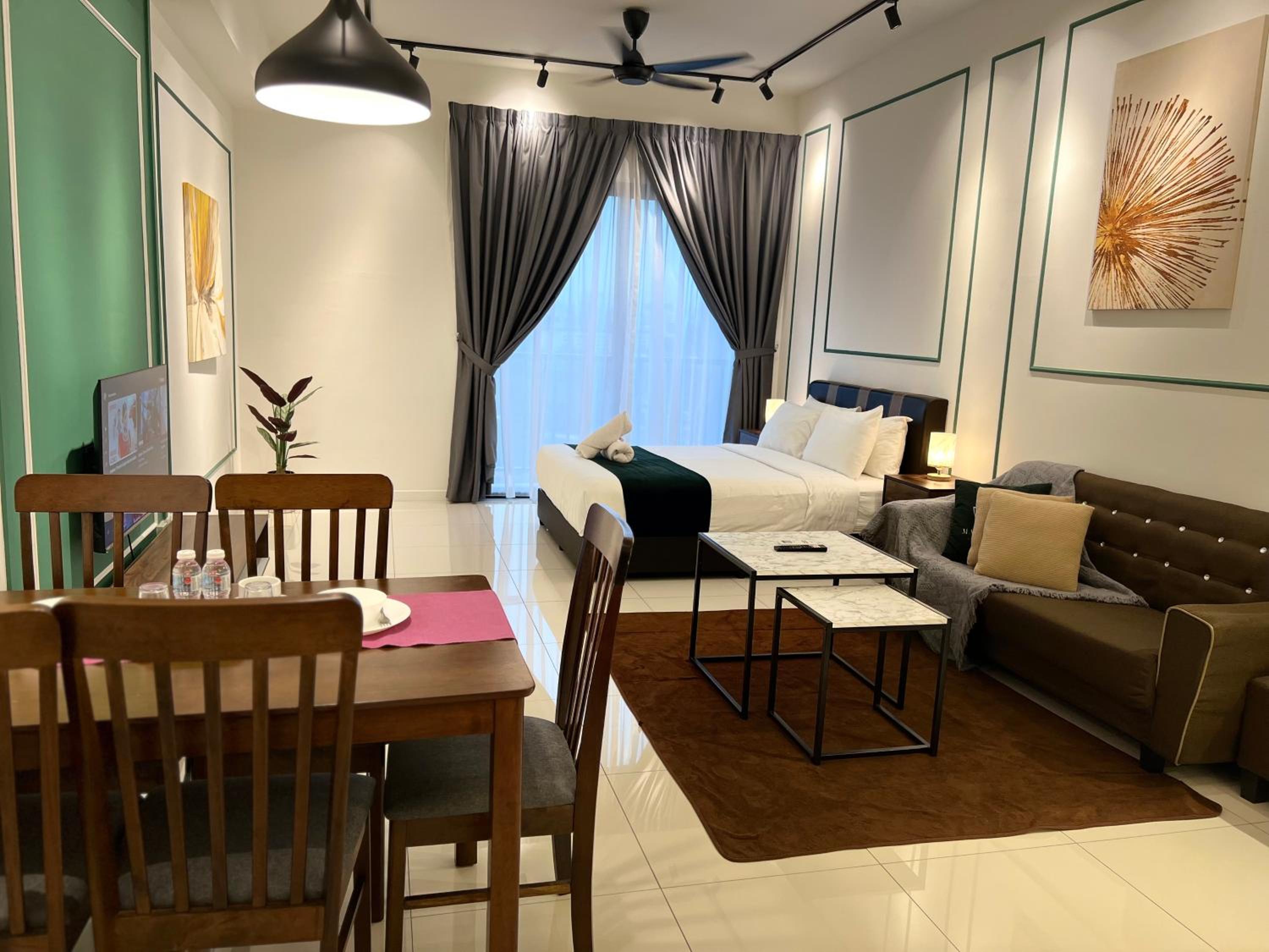 Chambers Service Suites BY klcc