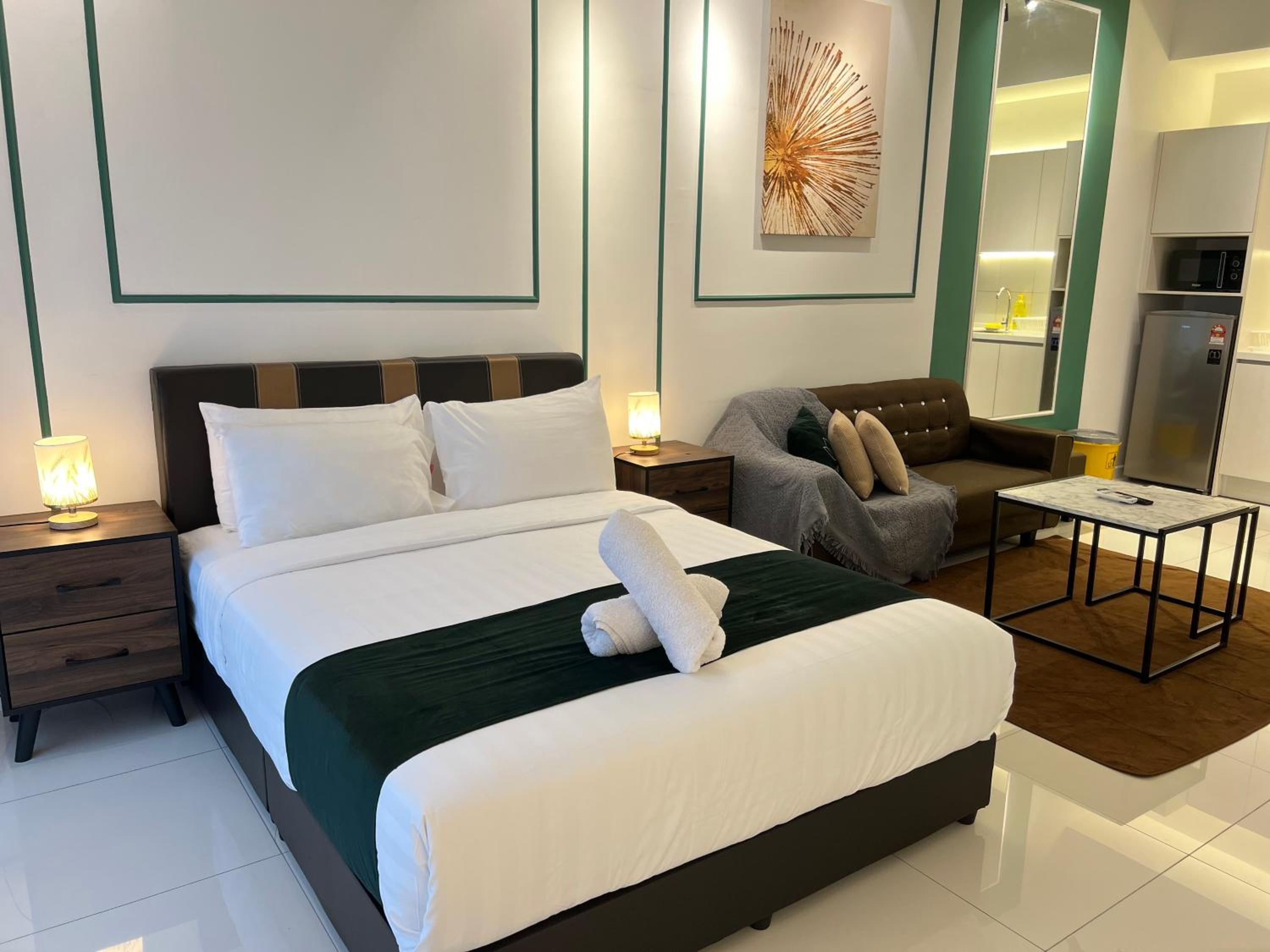 Chambers Service Suites BY klcc