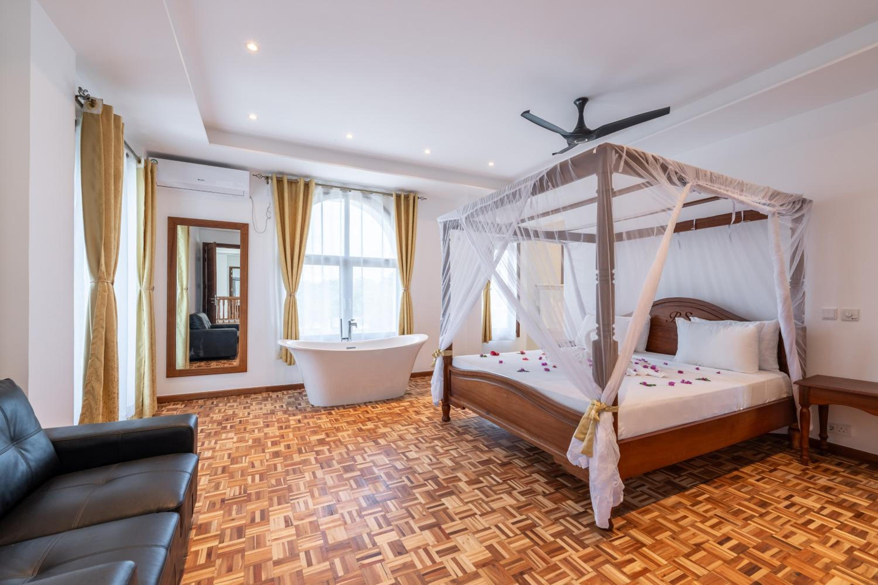 Photo 16