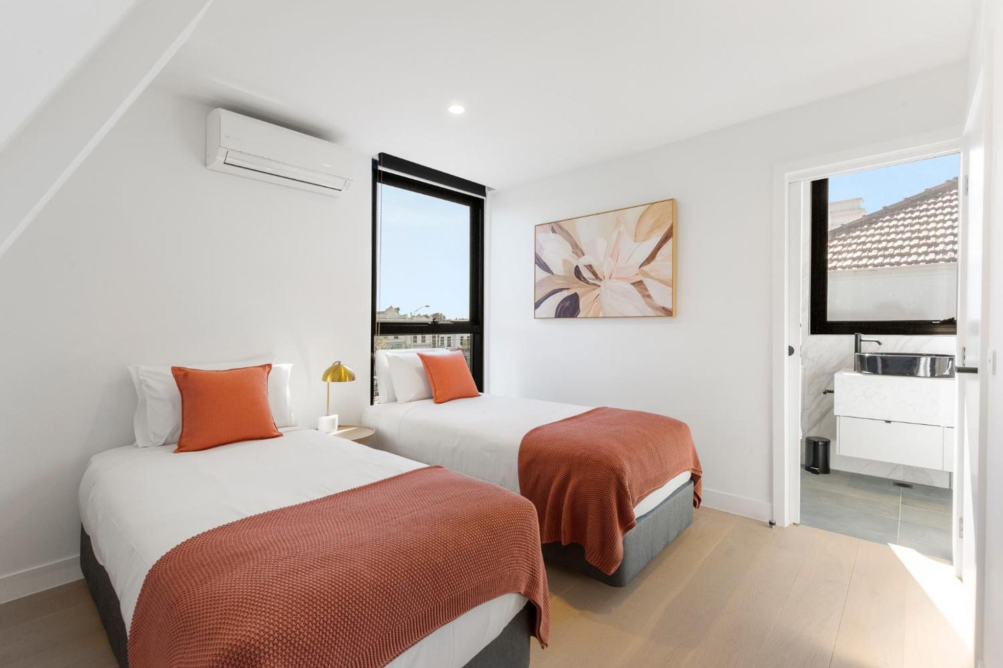 Fitzroy North Apartments by Urban Rest