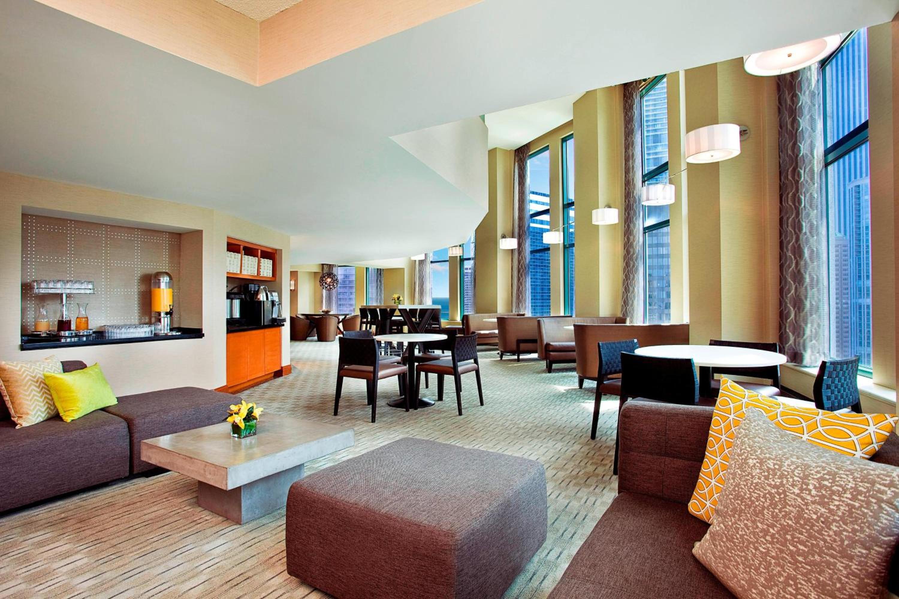 Chicago Vacations - Sheraton Grand Chicago Riverwalk - Property Image 111