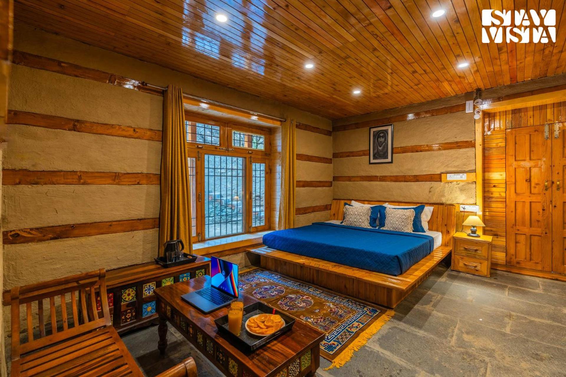 StayVista at Wisteria Whispers with Bonfire & River View