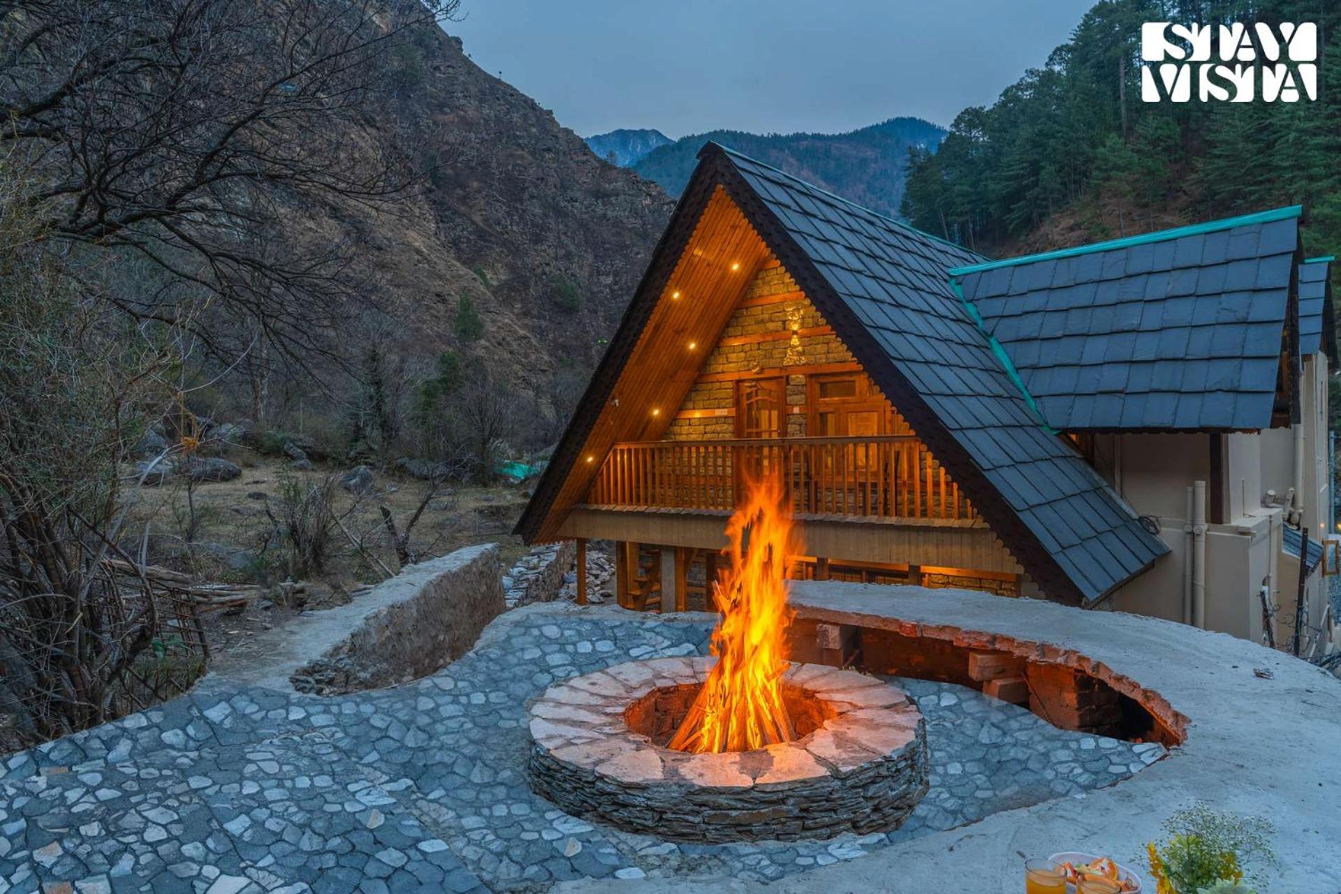 StayVista at Wisteria Whispers with Bonfire & River View