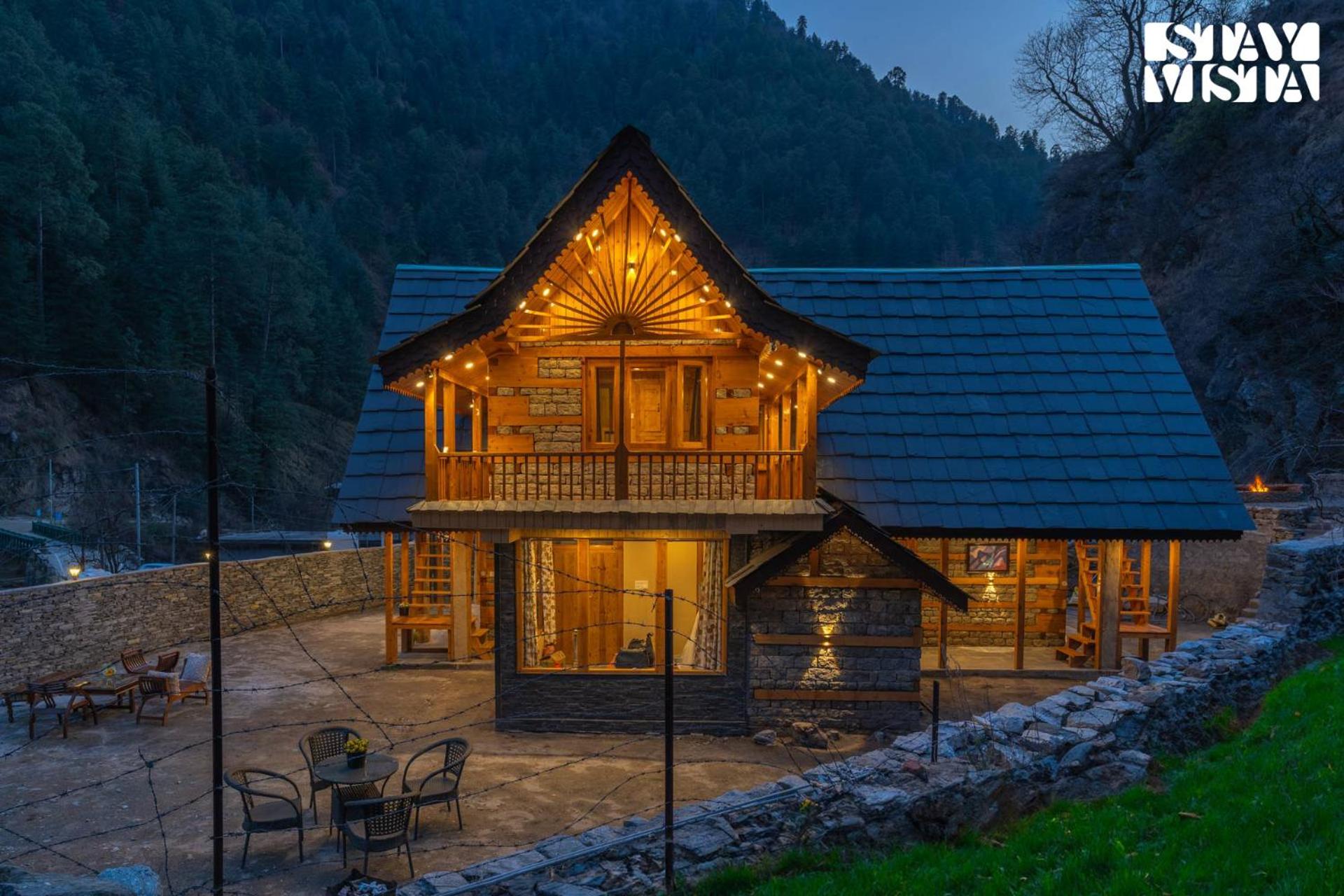 StayVista at Wisteria Whispers with Bonfire & River View