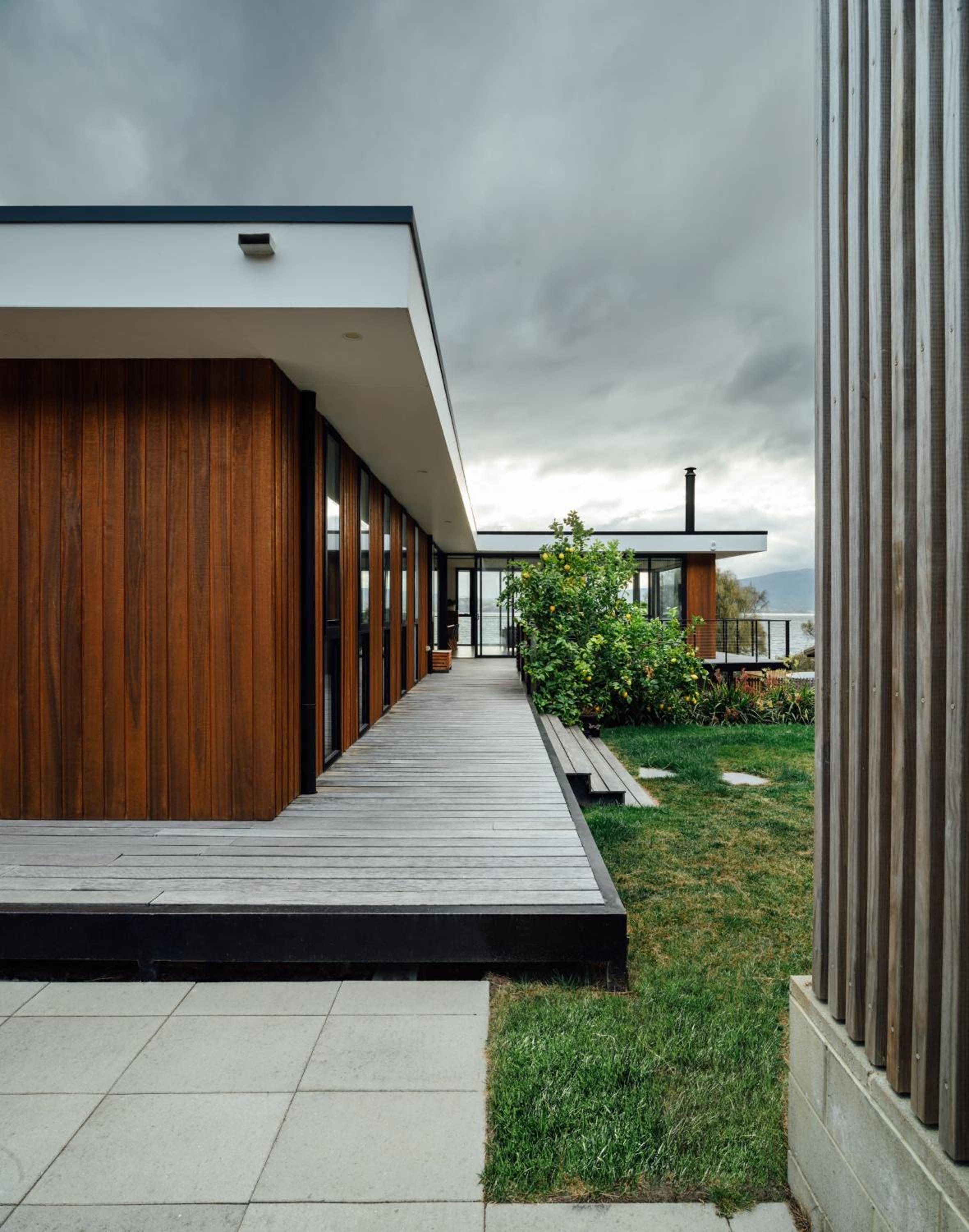 Blessington Beachside Retreat -38km to CBD