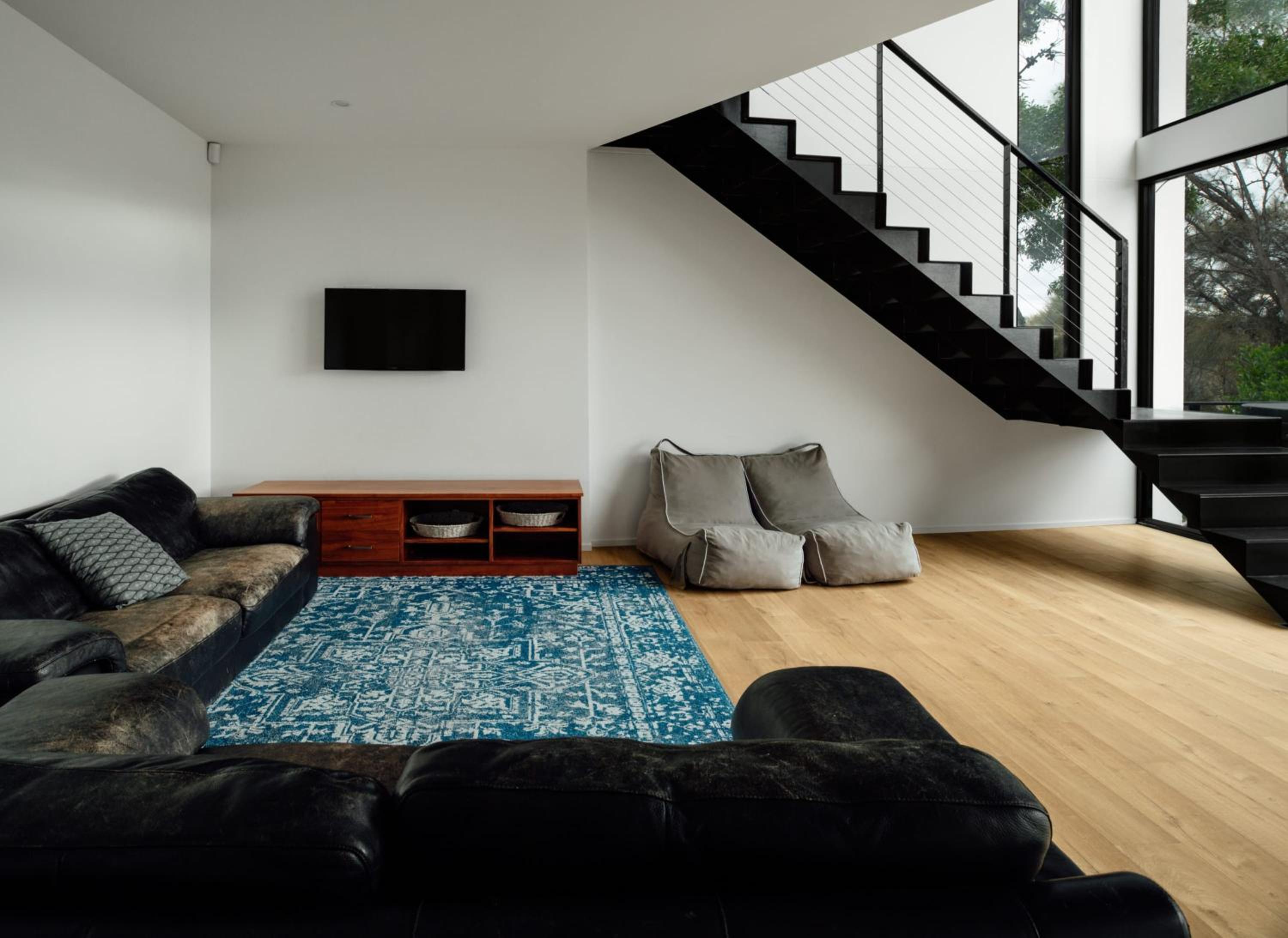 Blessington Beachside Retreat -38km to CBD