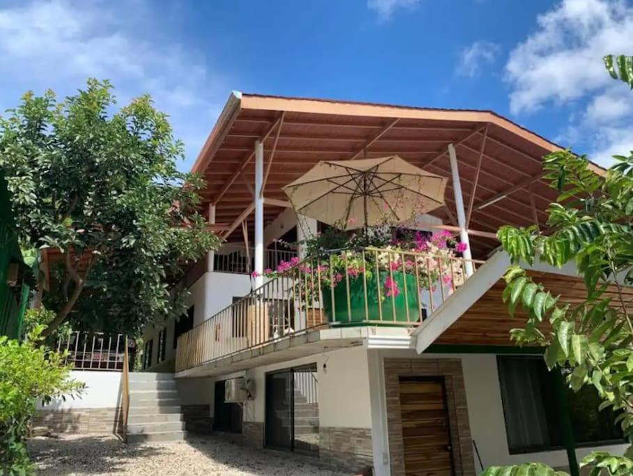2 LARGE Poolside Apartment, Great location with AC
