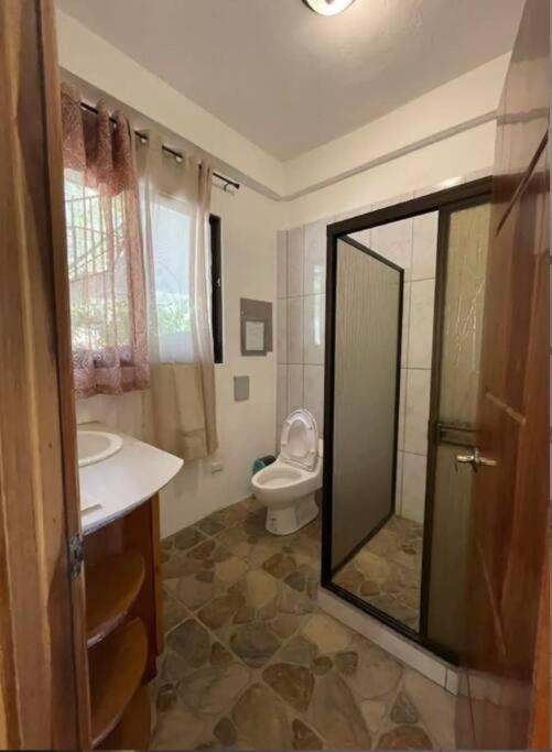 2 LARGE Poolside Apartment, Great location with AC