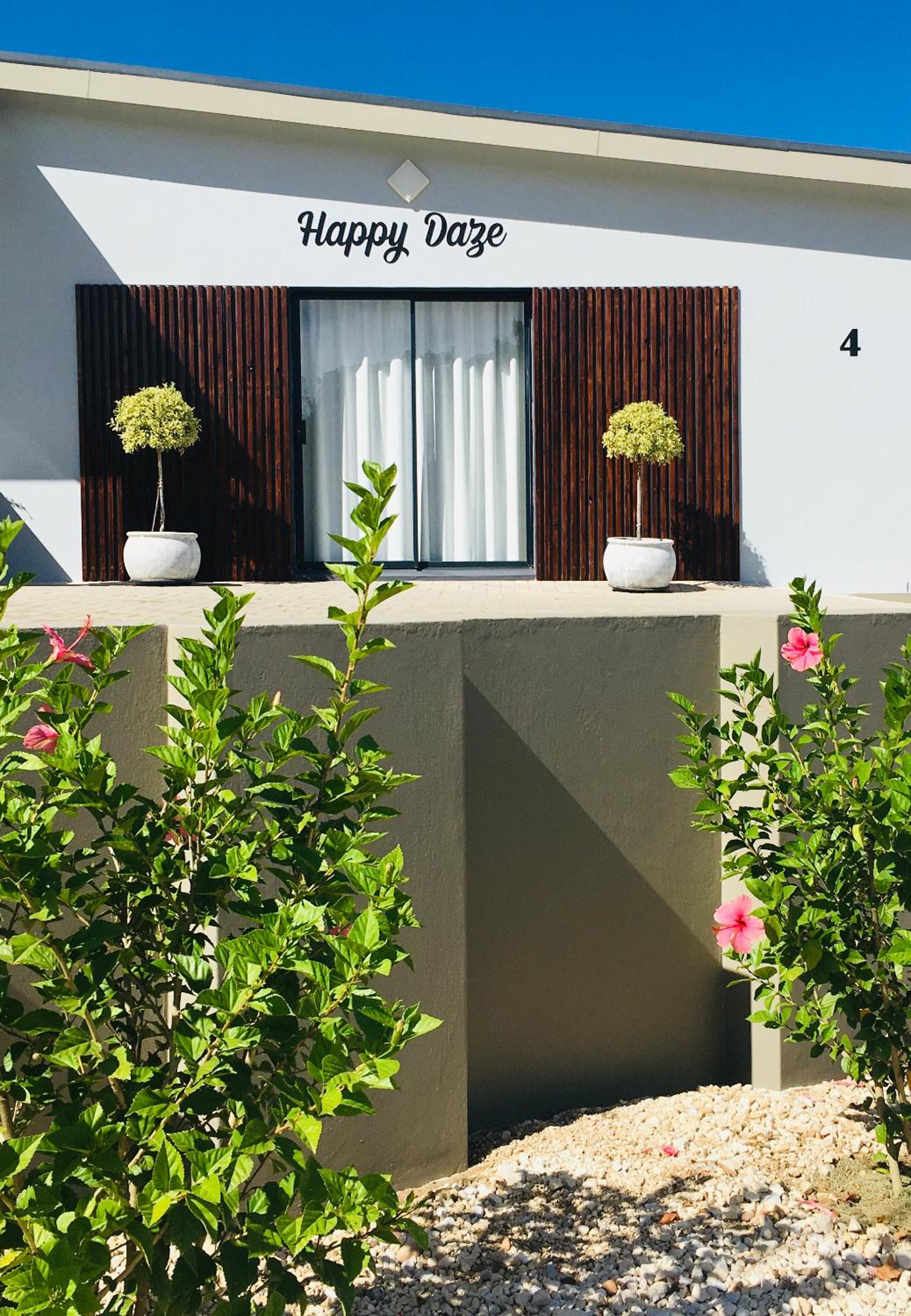 Happy Daze Spacious 45m2 Self Catering Apartment view 5