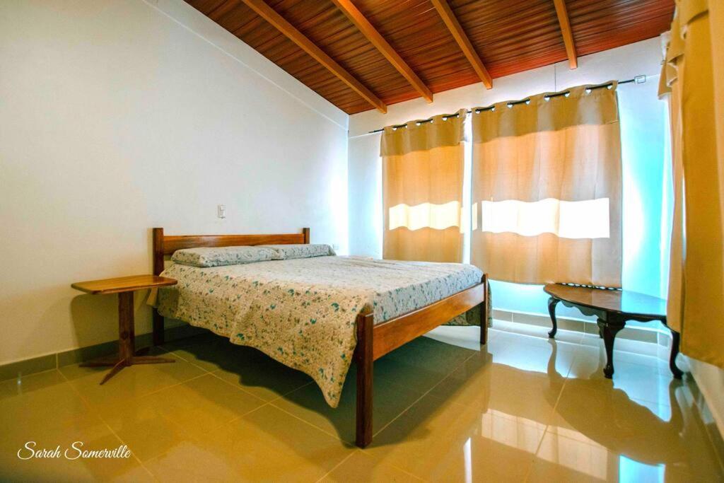 Gorgeous, LARGE, peaceful! Perfect location!