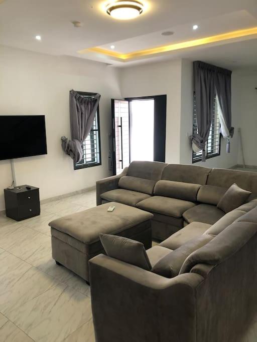 One stop apartment