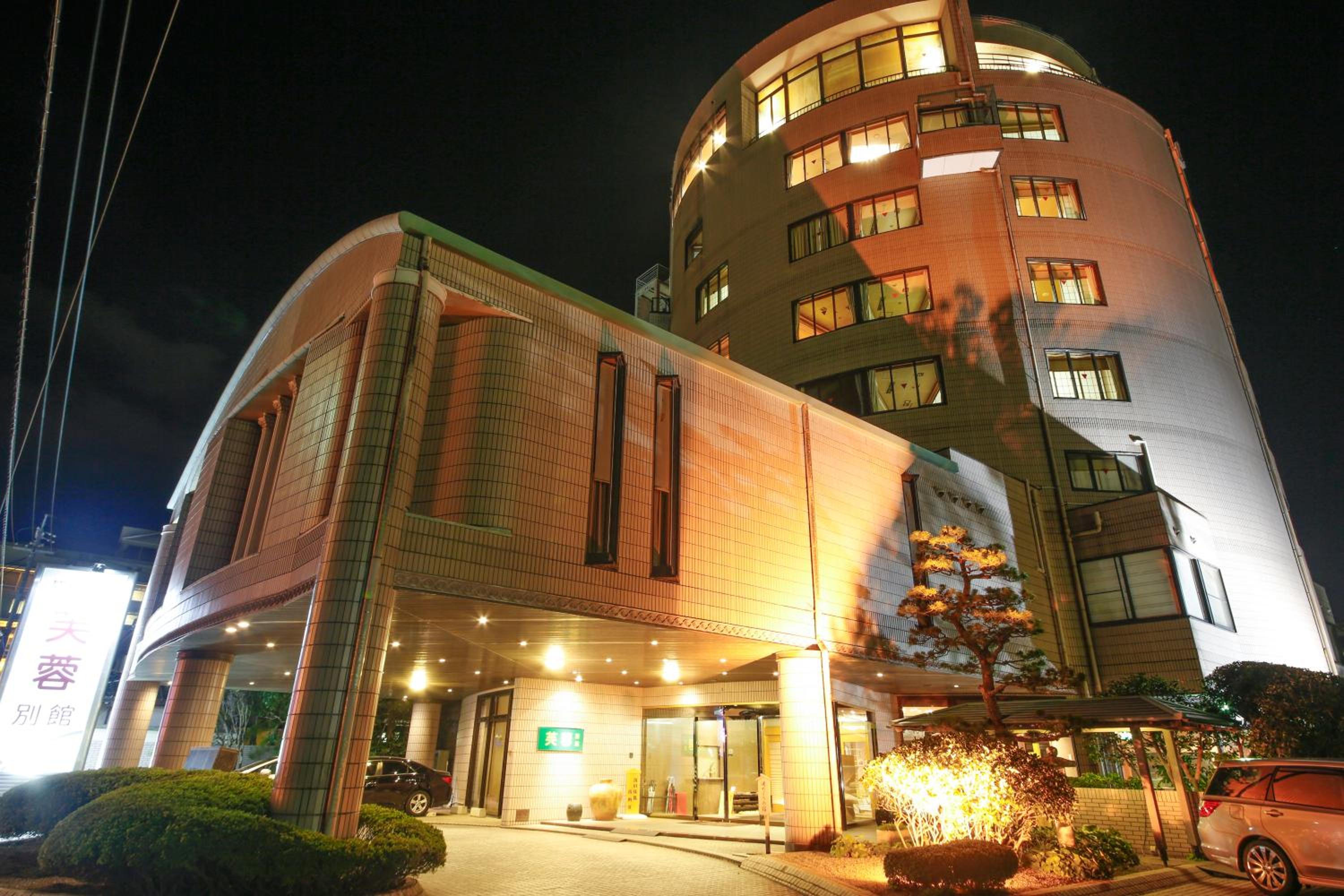 Fuyo Bekkan