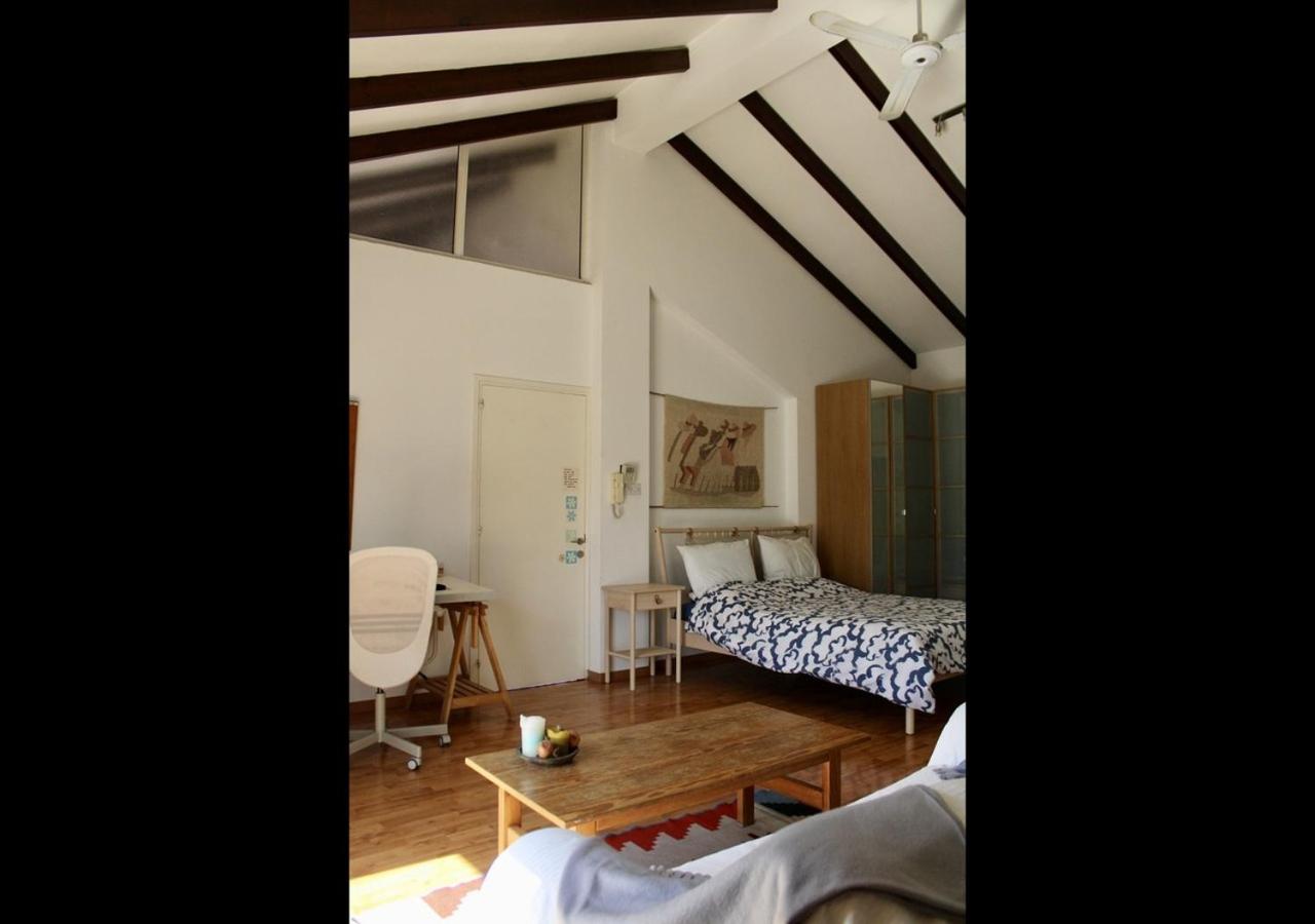 Studio Room Ensuite by the Beach, Entire Independent Unit