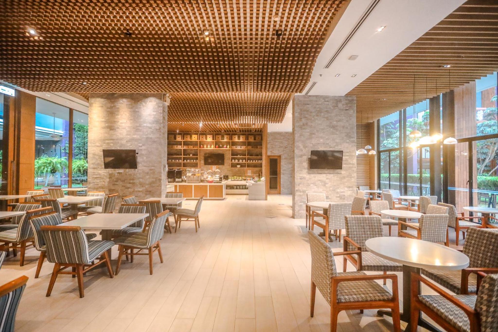 Holiday Inn Express Phuket Patong Beach Central by IHG