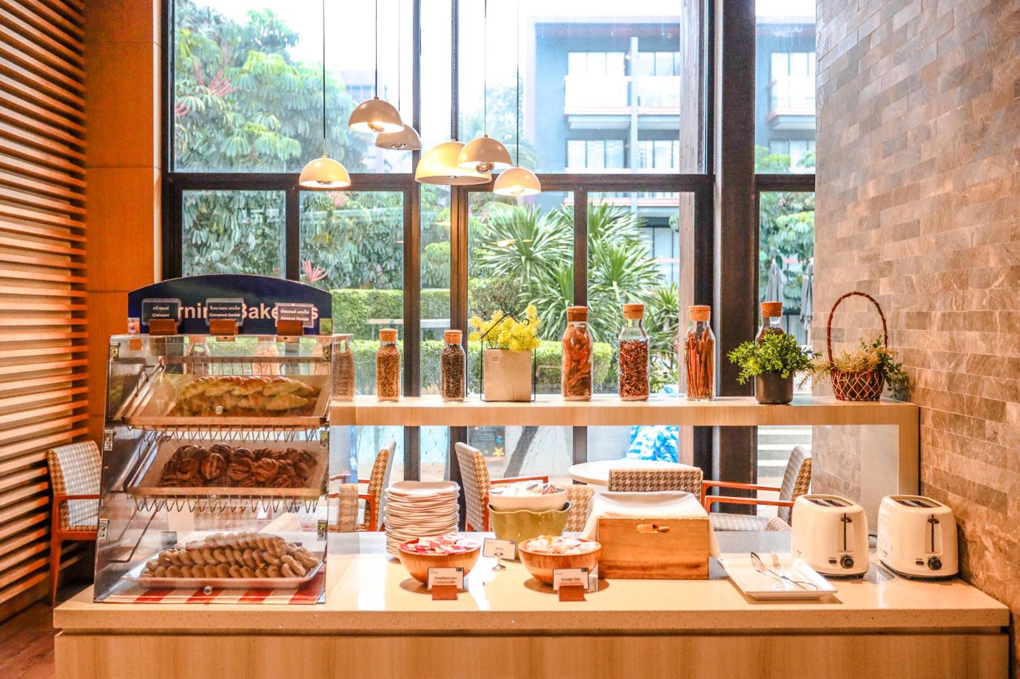 Holiday Inn Express Phuket Patong Beach Central by IHG
