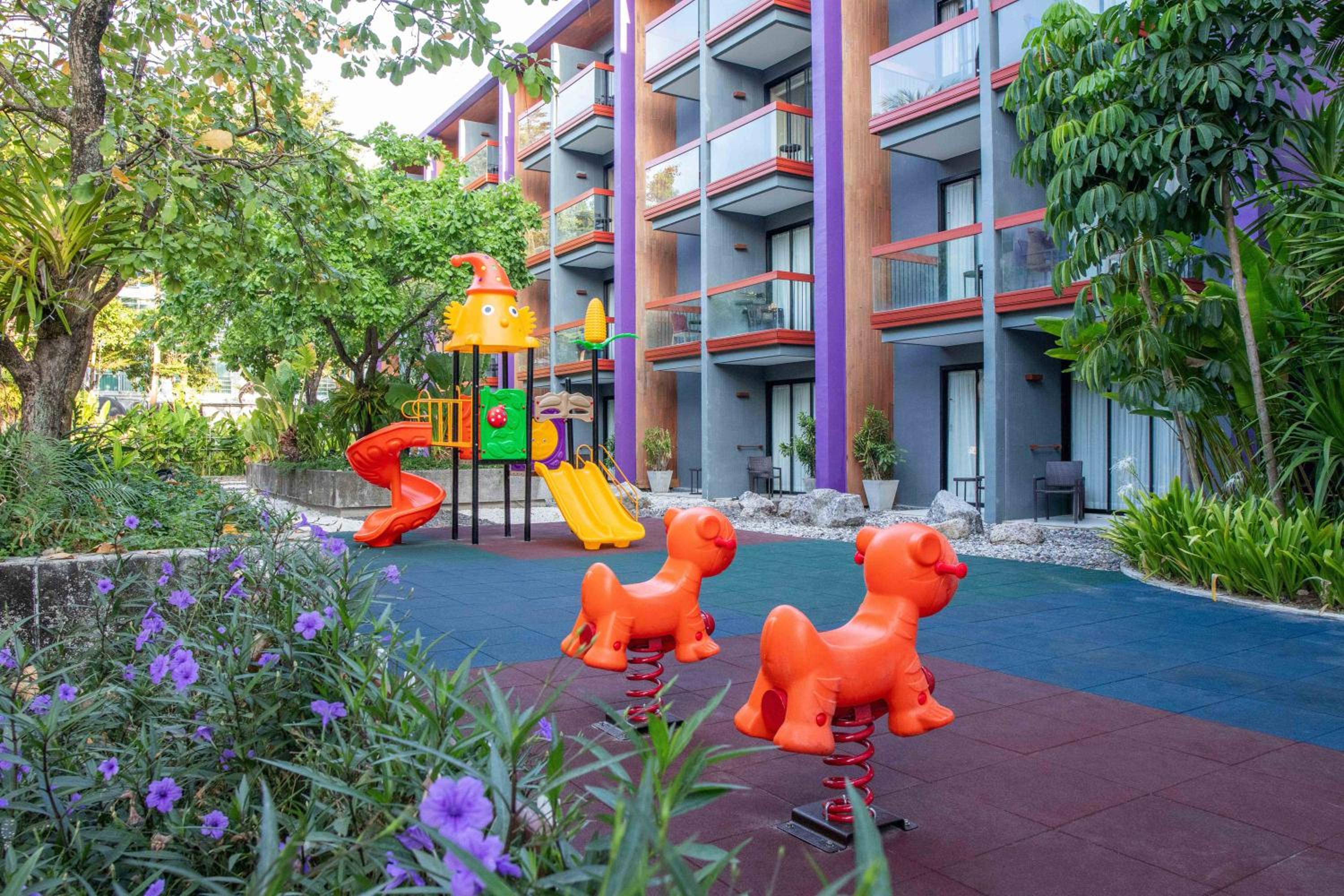 Holiday Inn Express Phuket Patong Beach Central by IHG