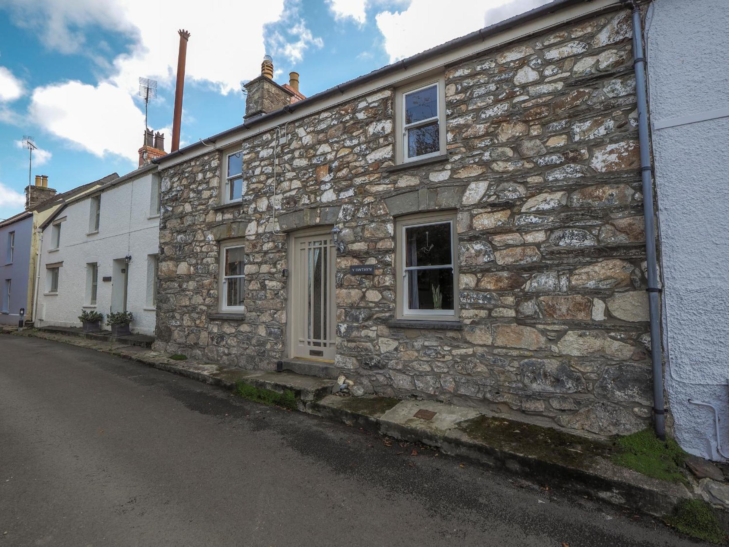 Y Bwthyn Newport, Pembrokeshire view 2