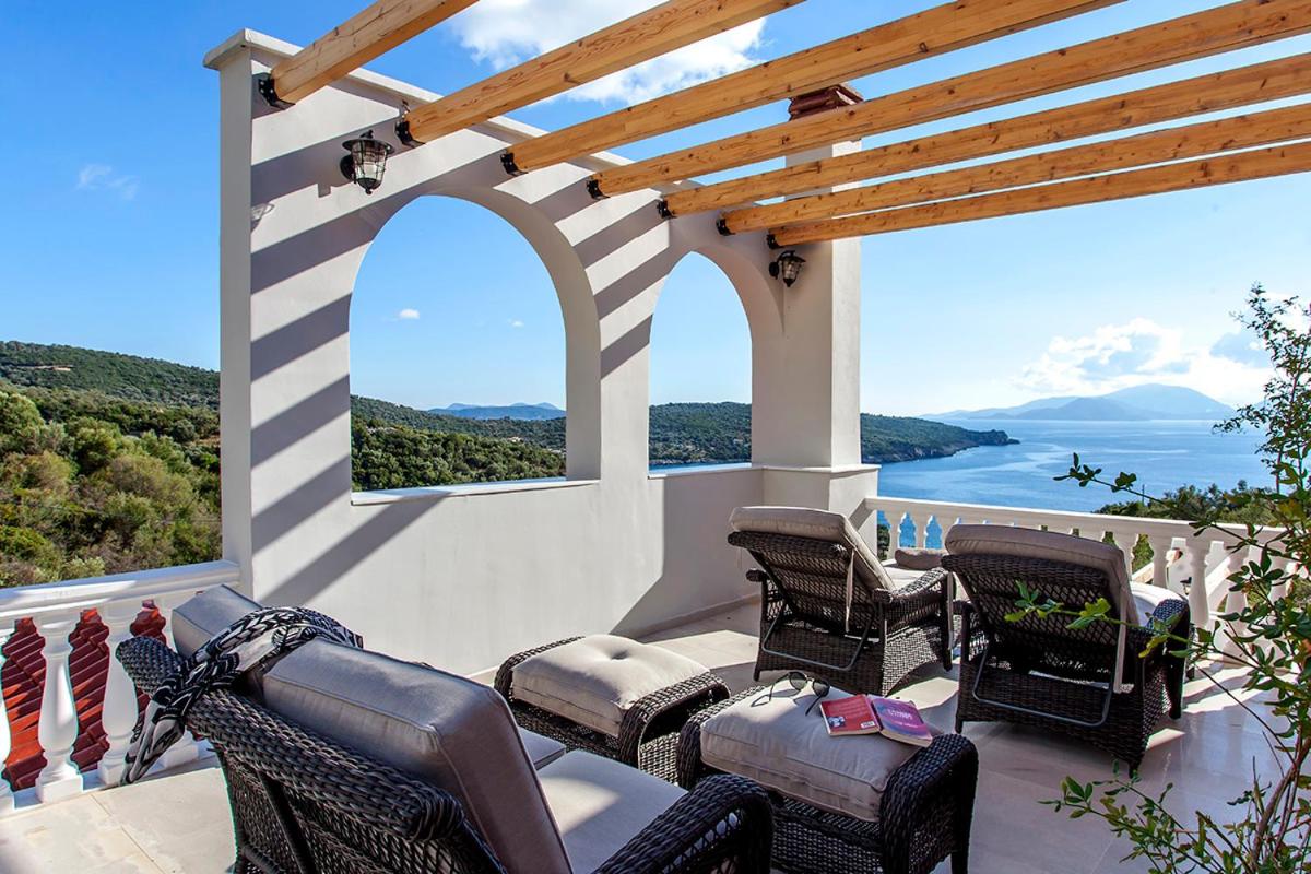 luxurylefkadavilla