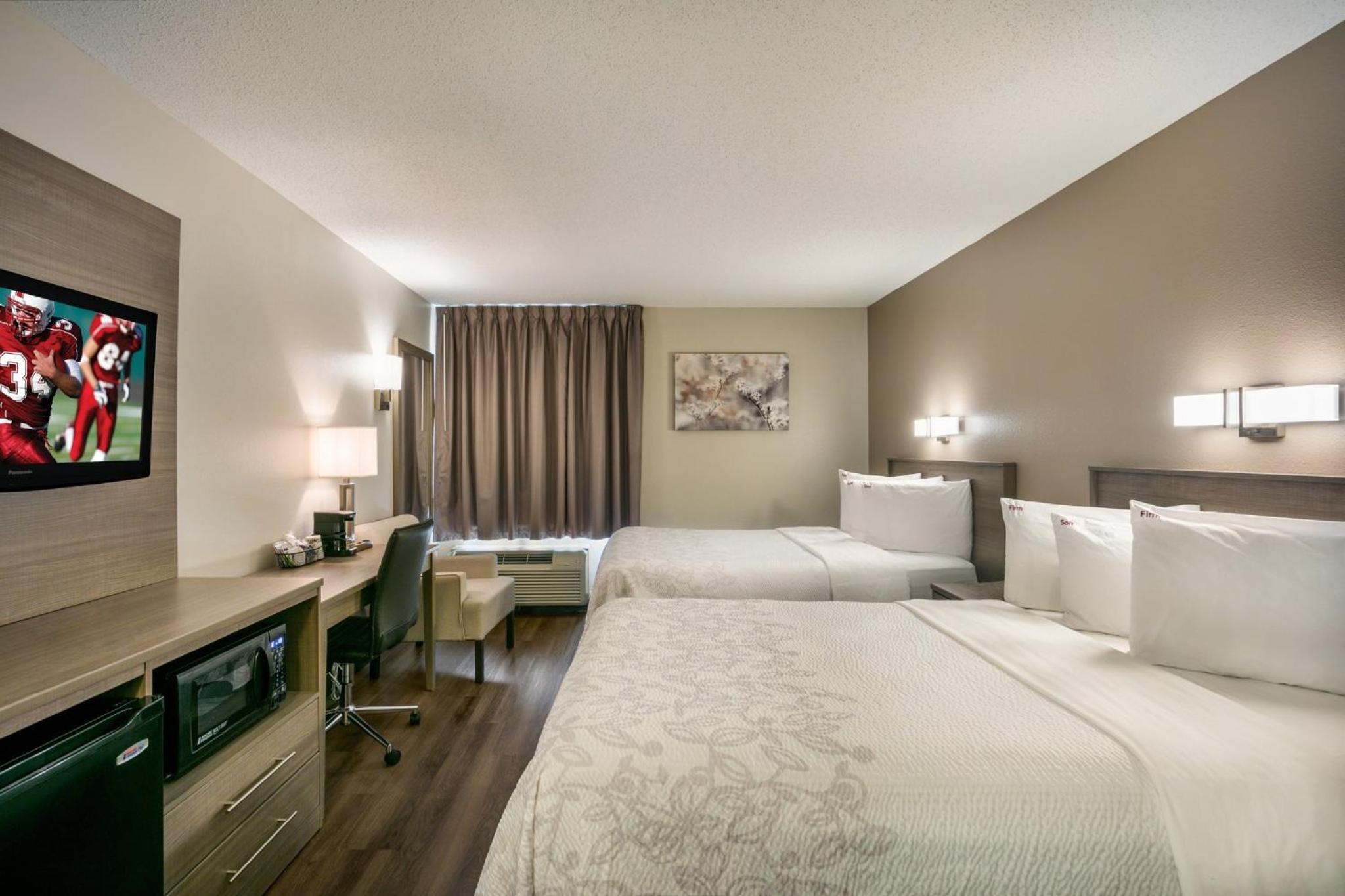 Boston Vacations - Red Roof Inn PLUS Boston - Logan - Property Image 5