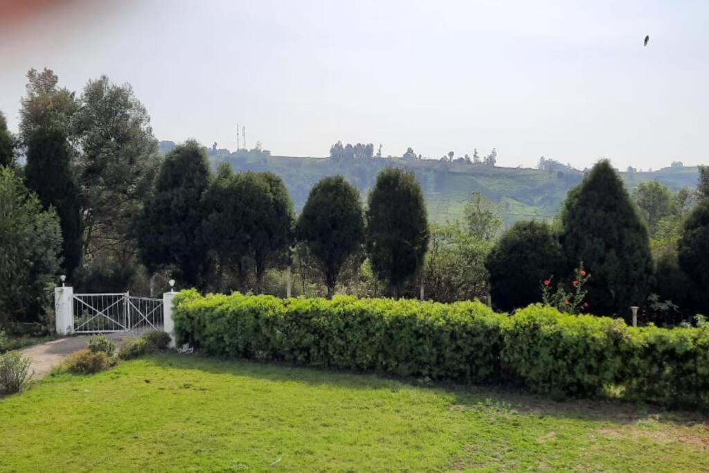 Mountain Top Holidays Home, Ooty