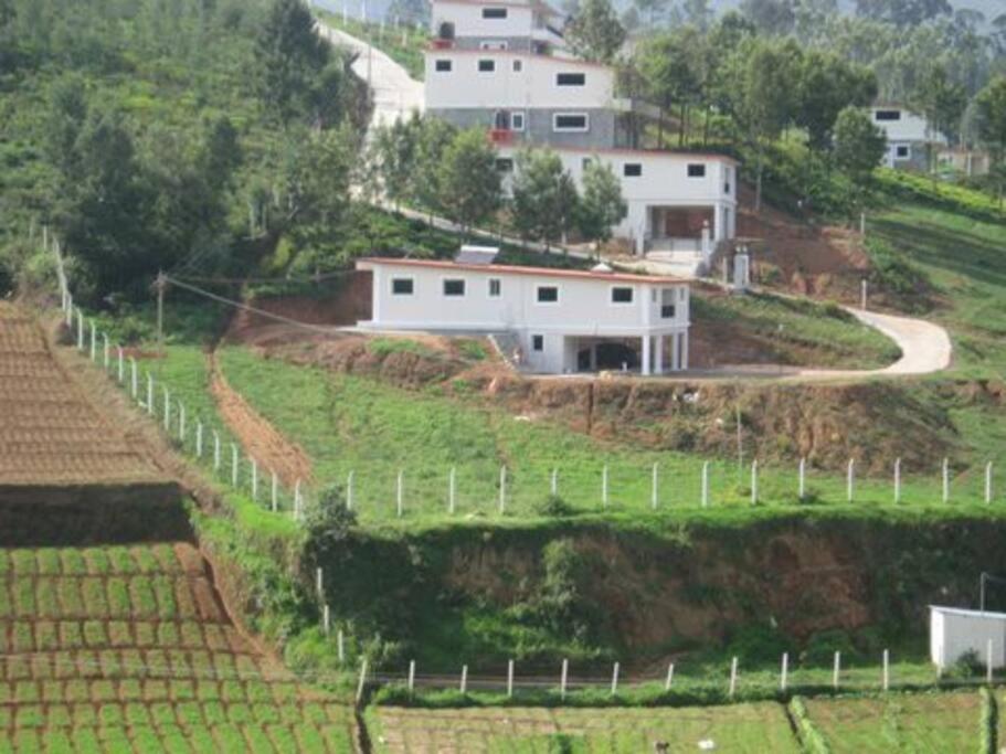Mountain Top Holidays Home, Ooty