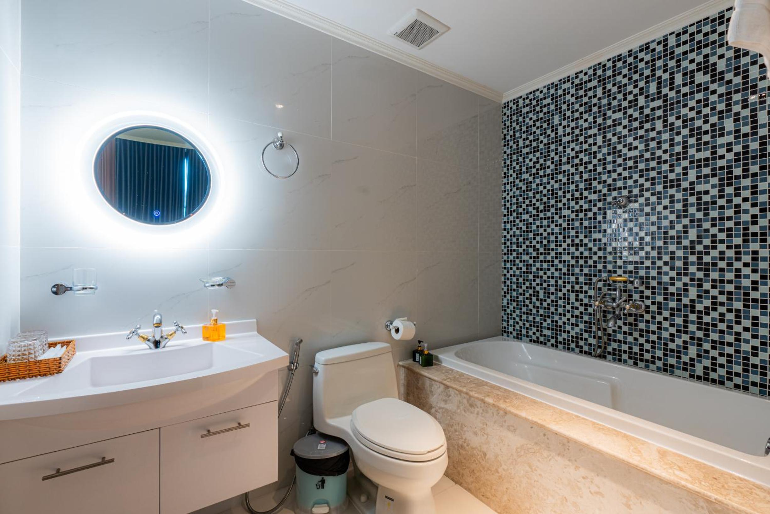 Léman Luxury Apartment District 3 HCMC