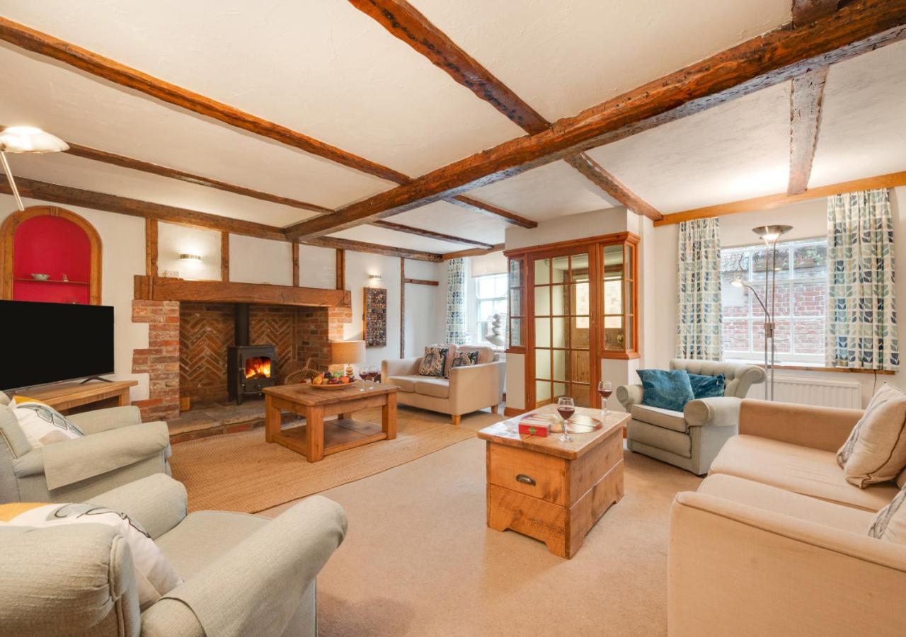 4 Bed in Wells-next-the-Sea oc-2045