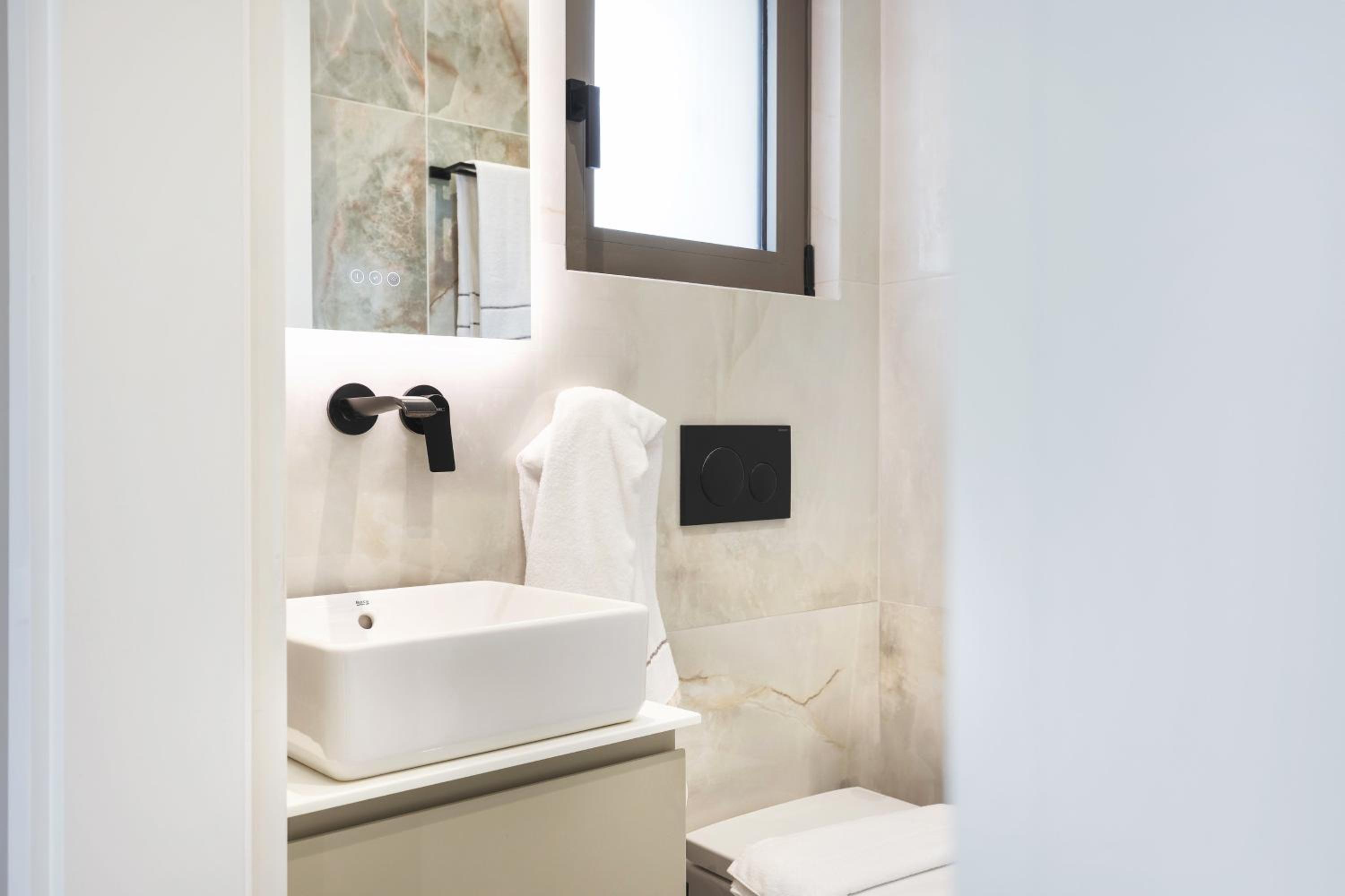 Mamfredas Luxury Residence