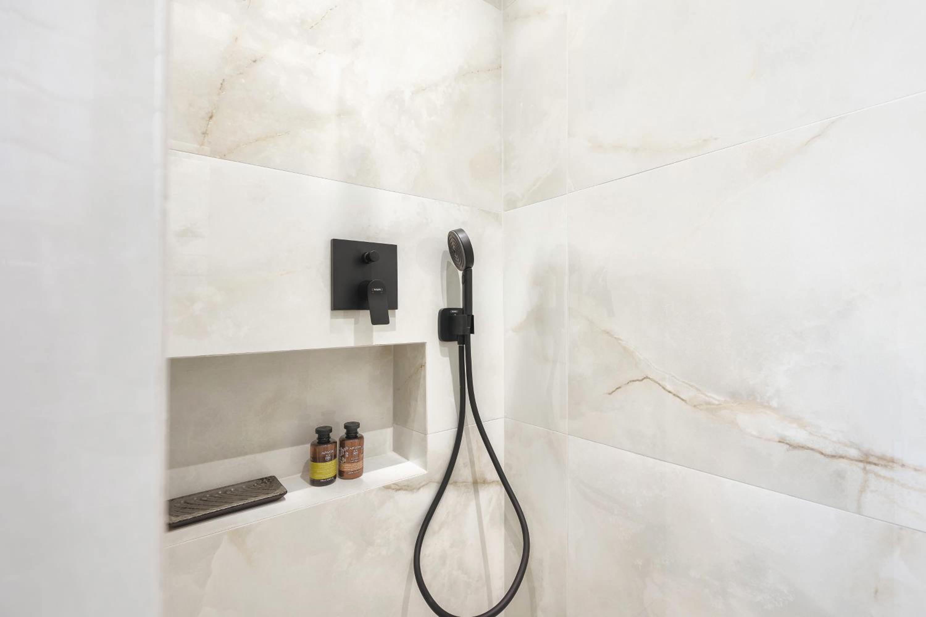 Mamfredas Luxury Residence