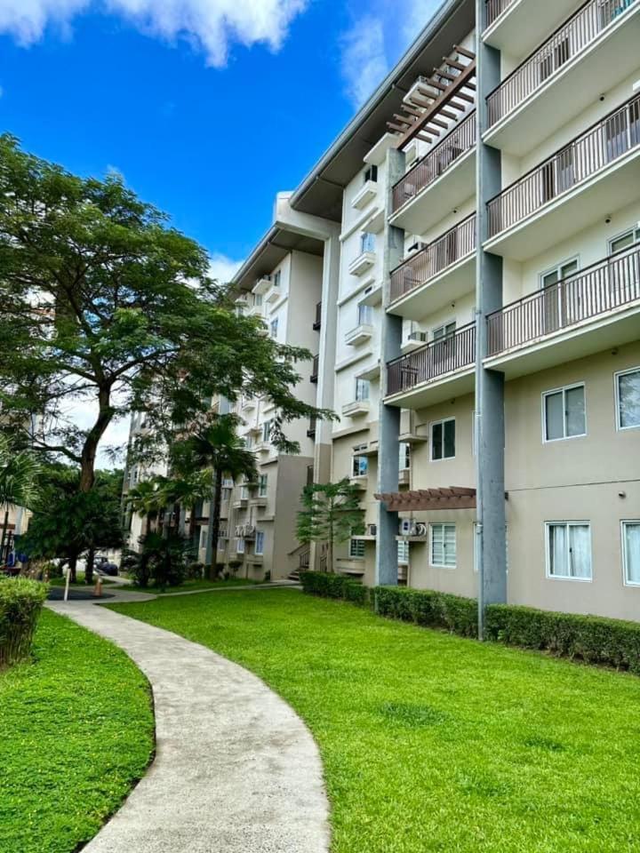 Amaia Steps Nuvali fully furnished unit with swimming pool view near Carmelray Pitland