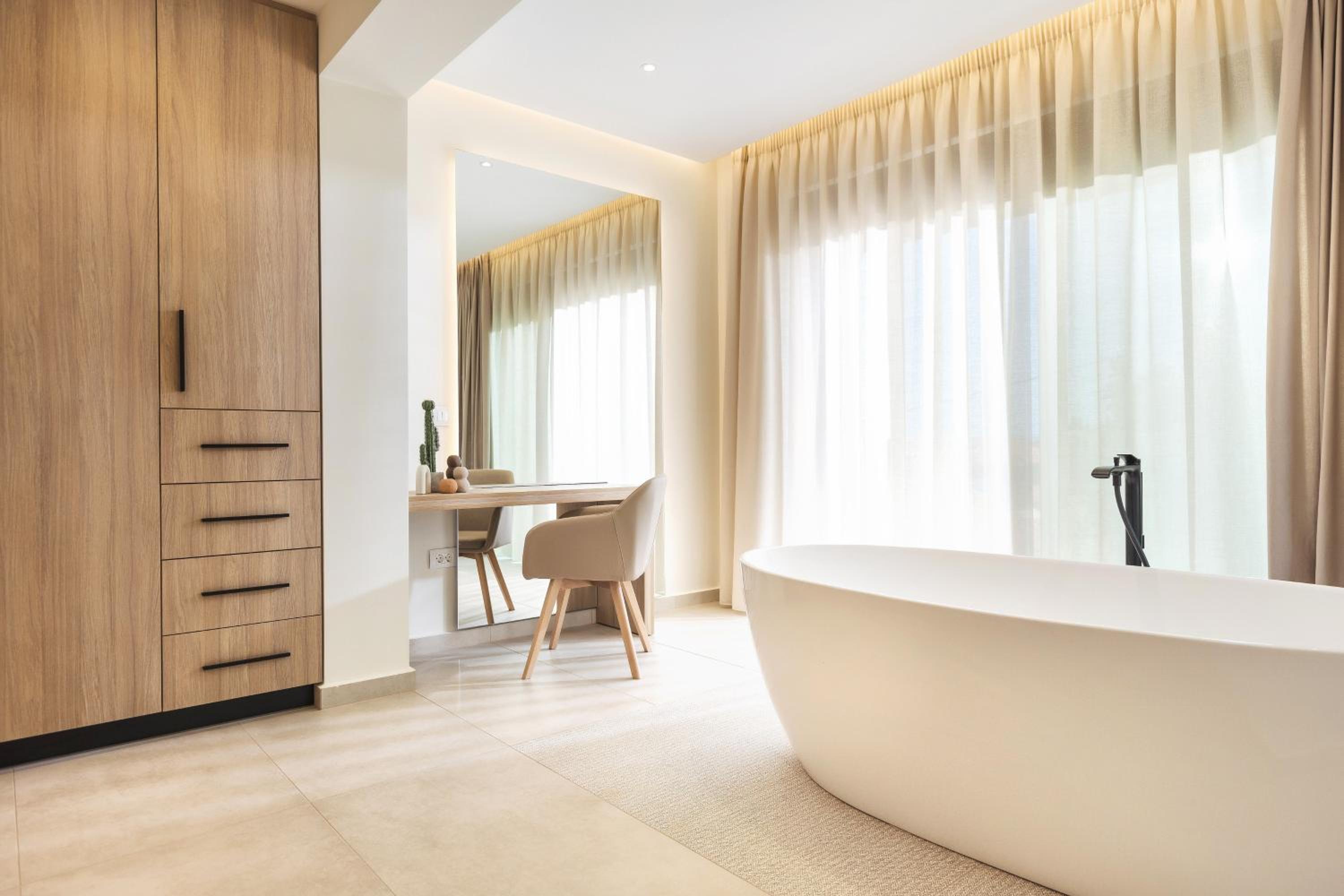 Mamfredas Luxury Residence