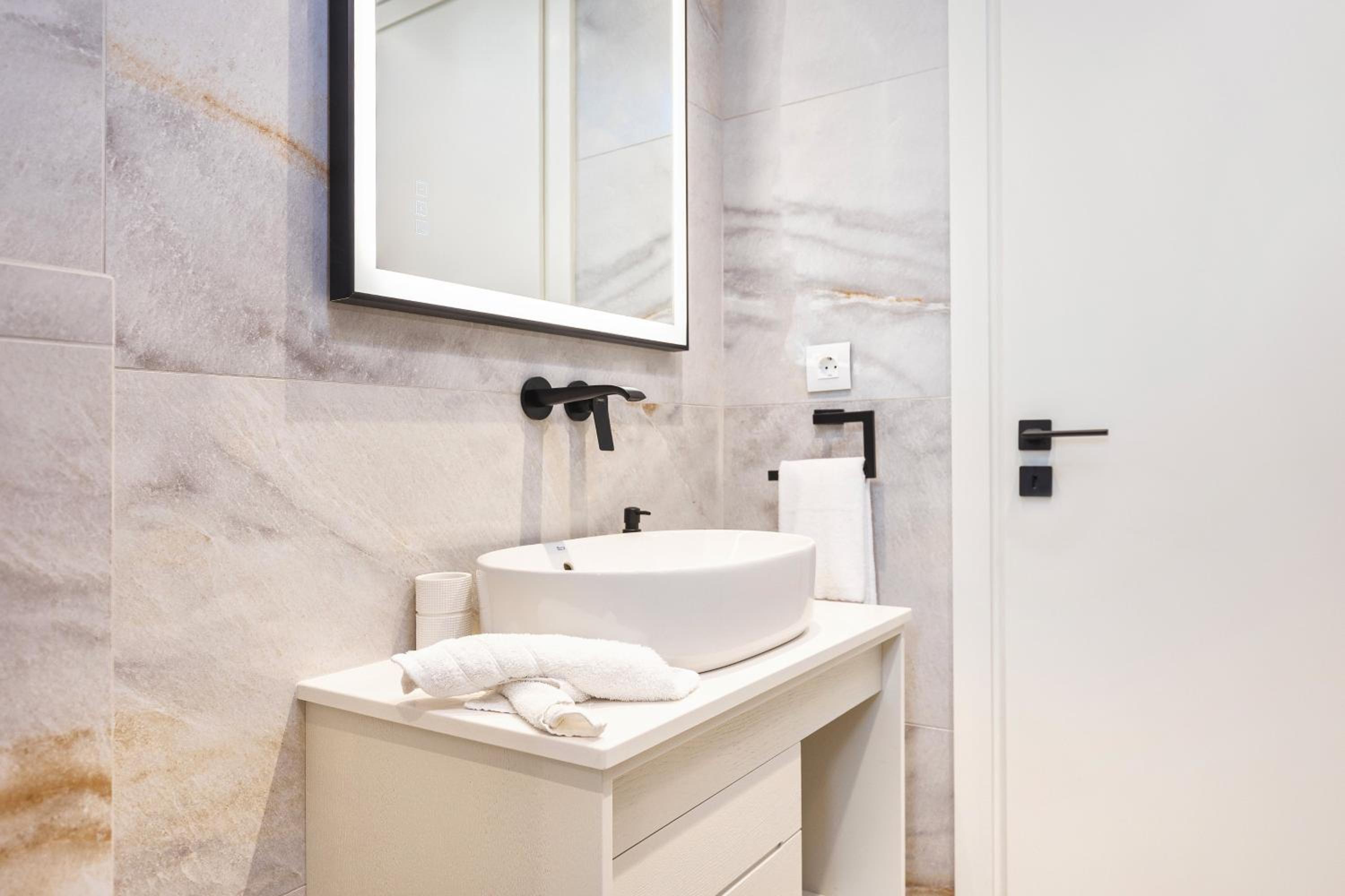 Mamfredas Luxury Residence