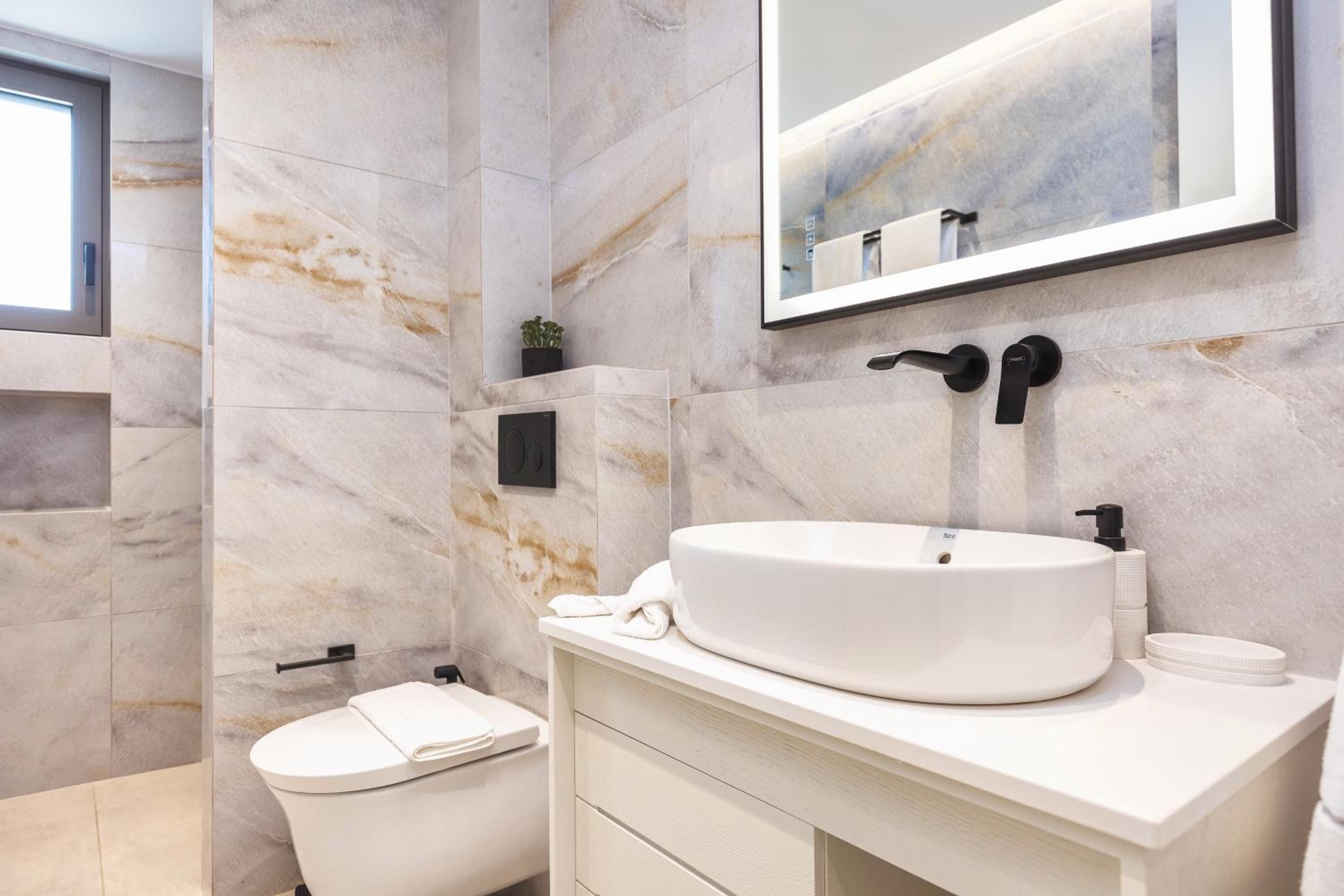 Mamfredas Luxury Residence