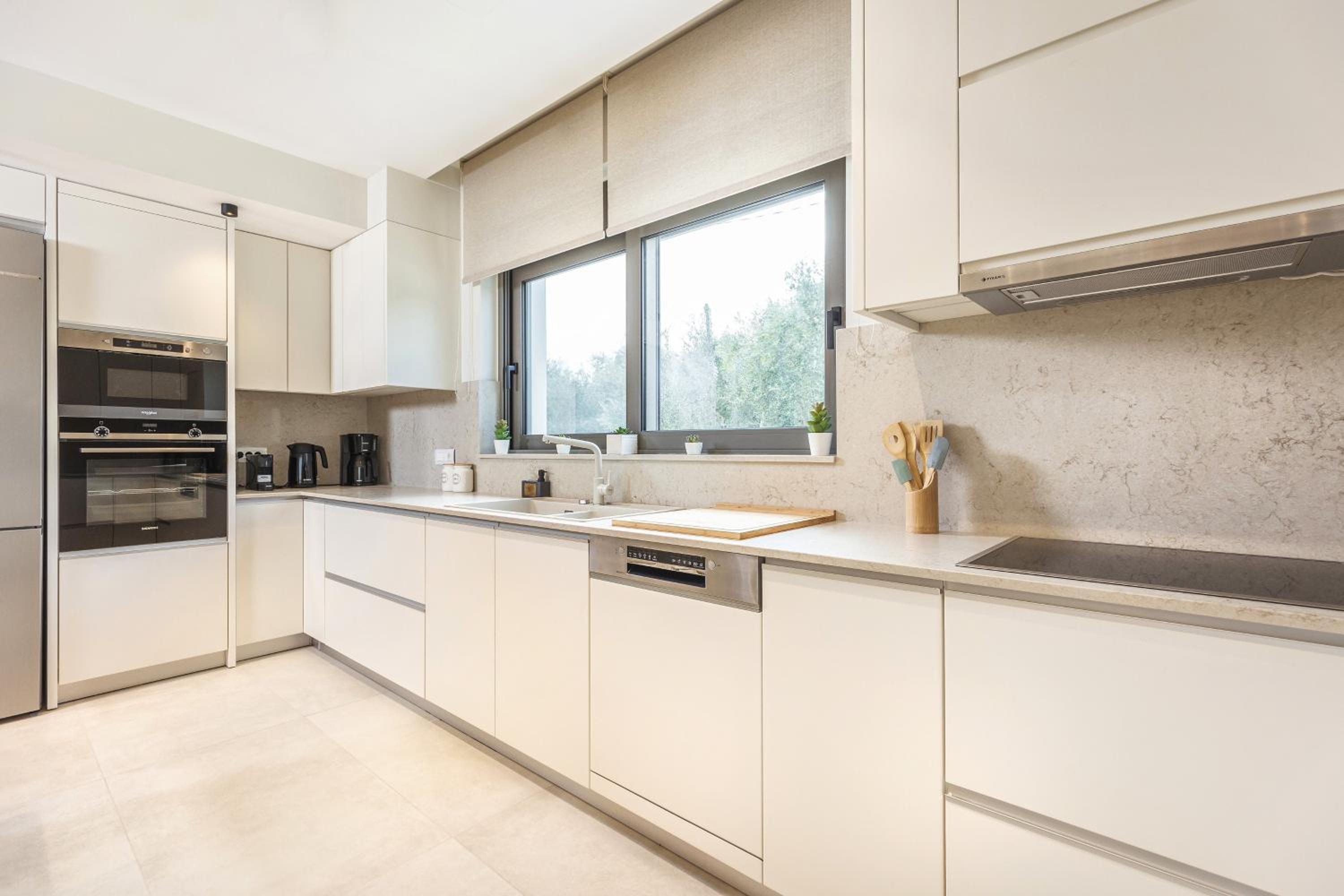 Mamfredas Luxury Residence