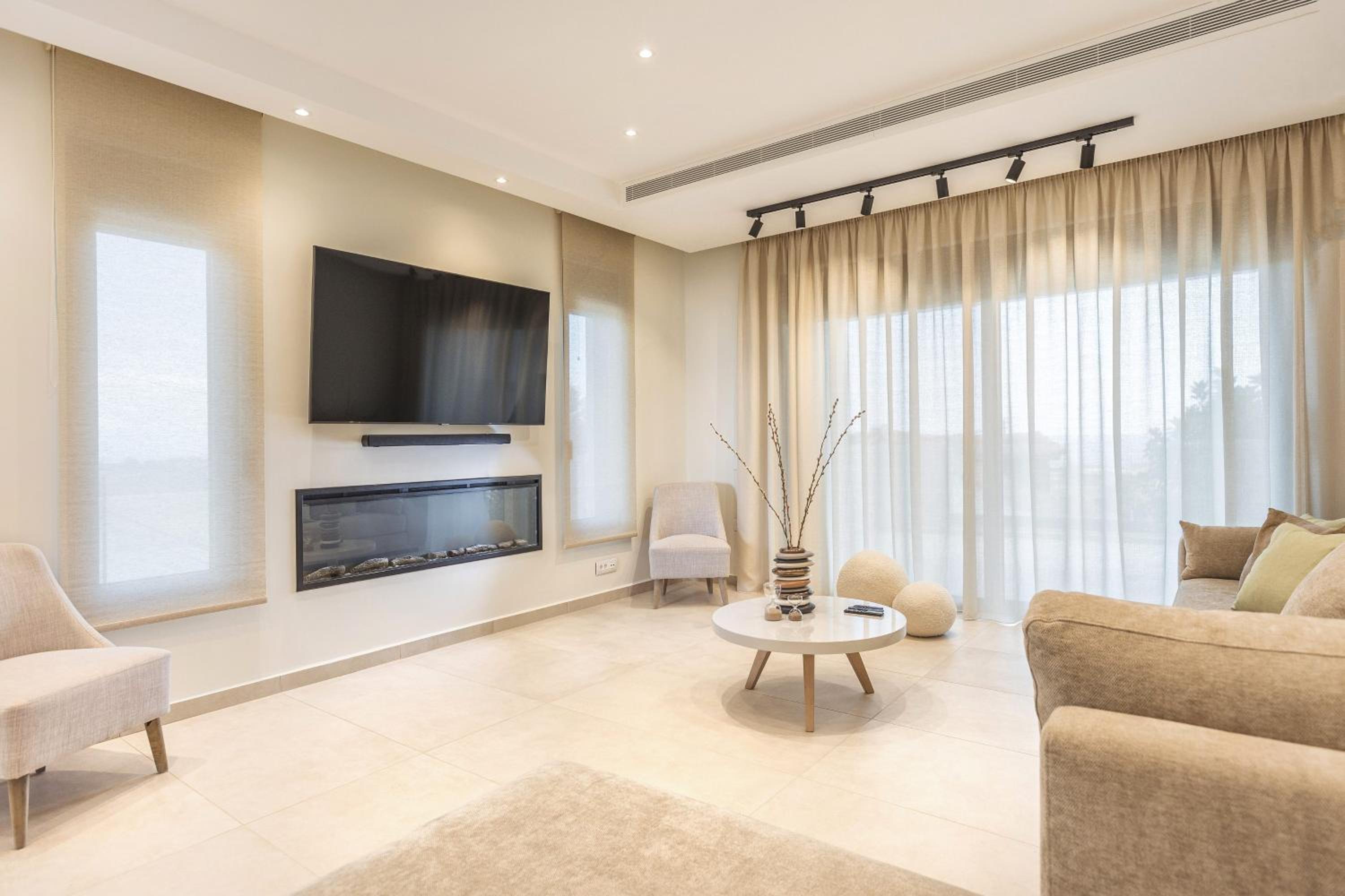 Mamfredas Luxury Residence