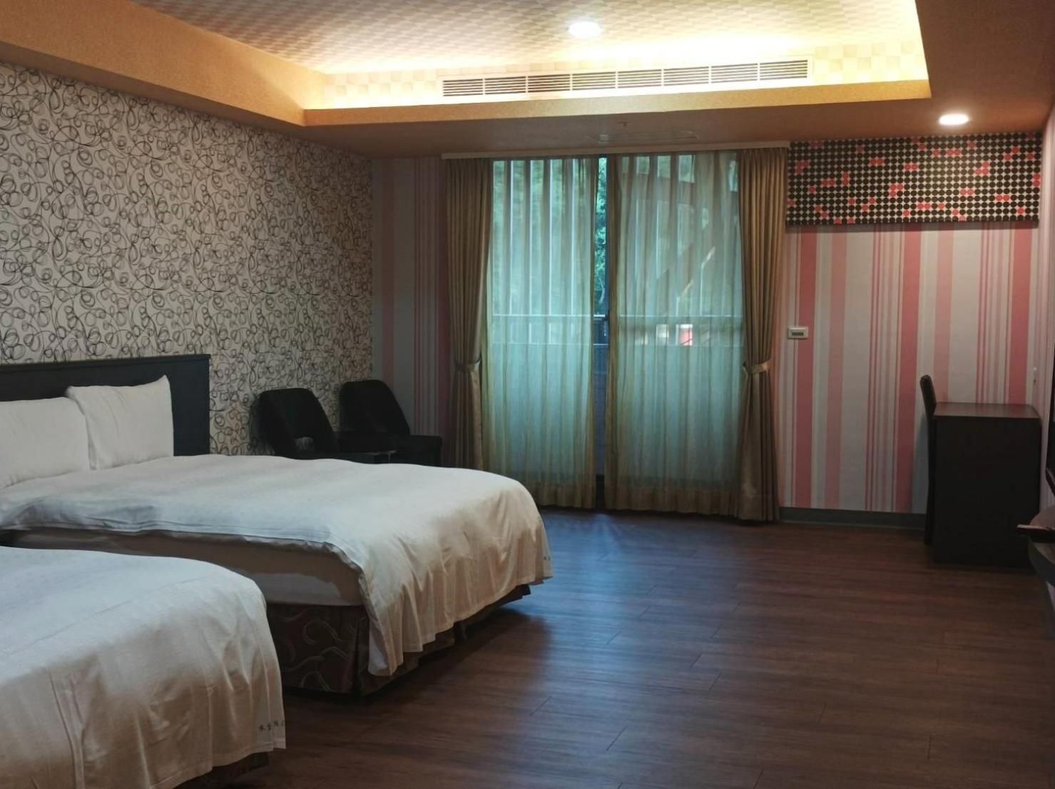Crystal Hotel