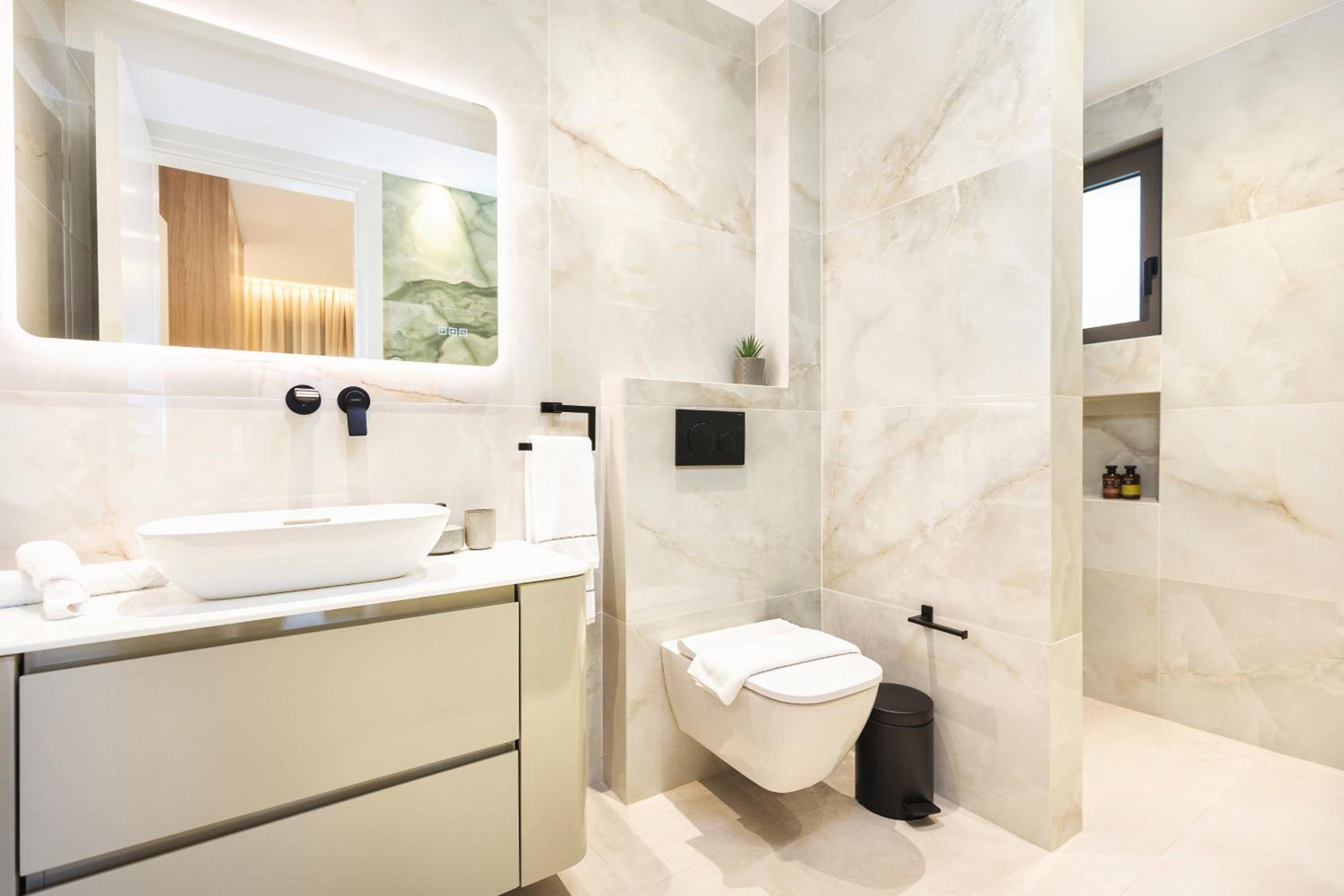 Mamfredas Luxury Residence
