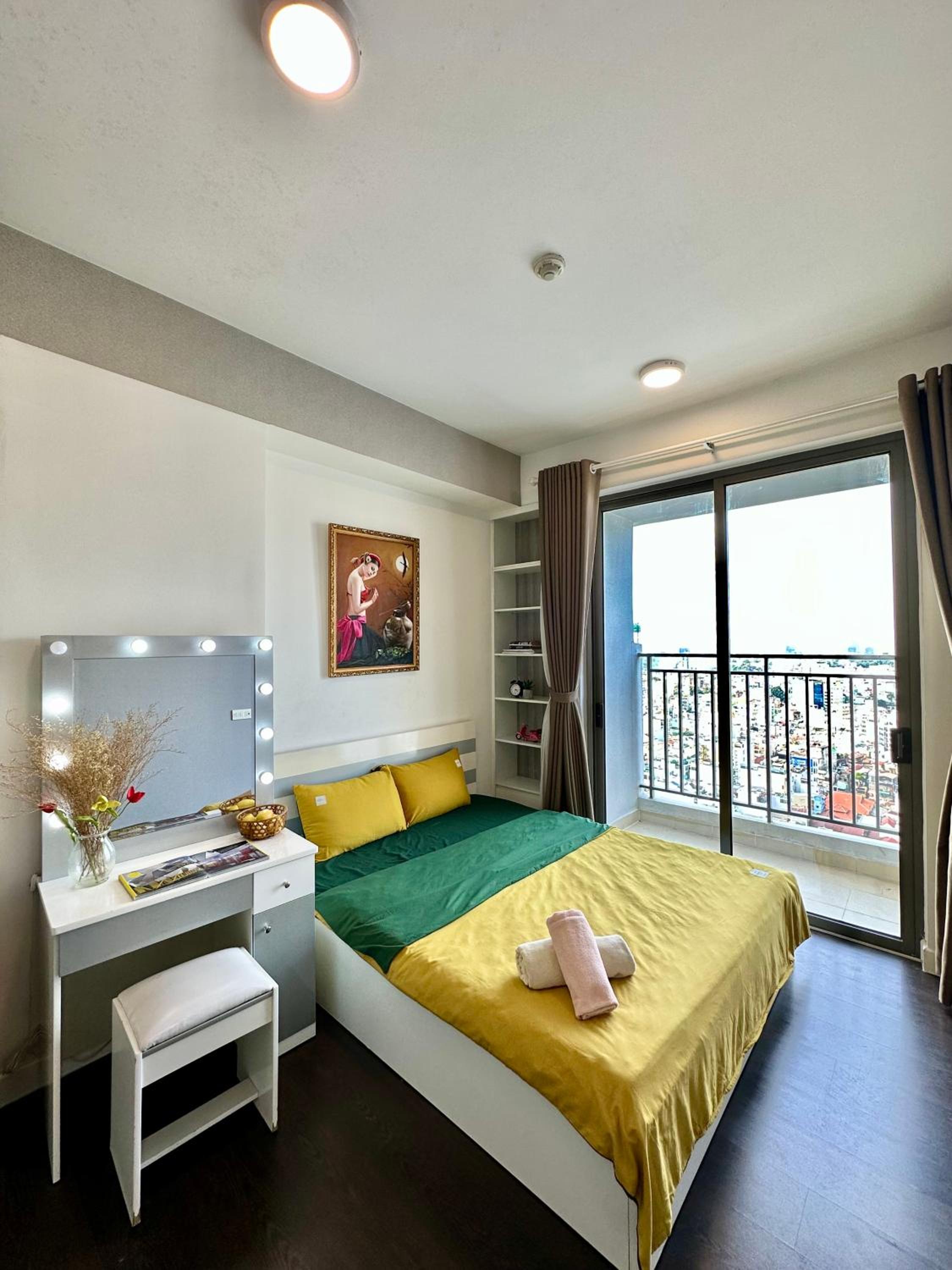 SOHO Apartments - City Central, 10mins to BenThanh Market, BuiVien Street