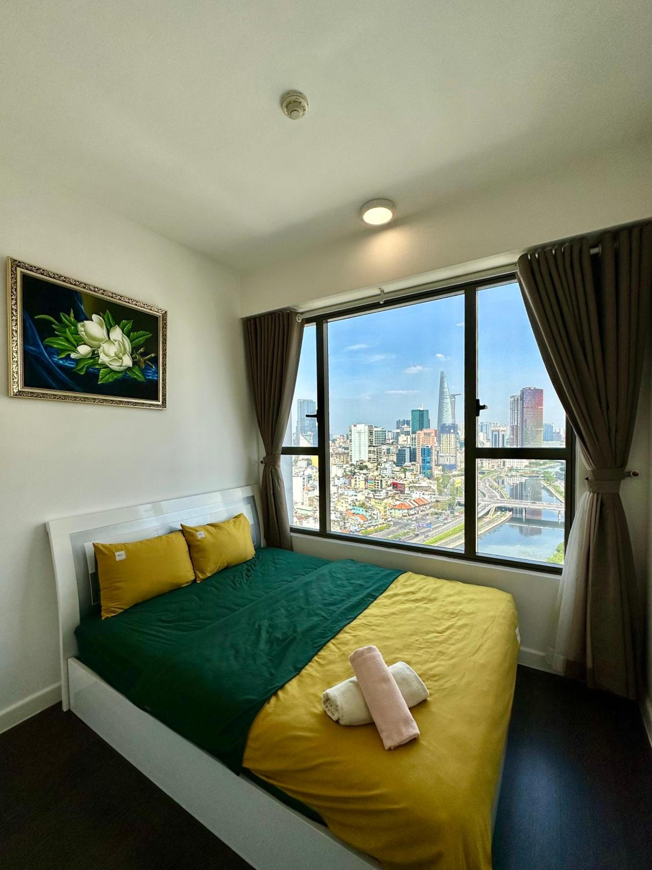 SOHO Apartments - City Central, 10mins to BenThanh Market, BuiVien Street