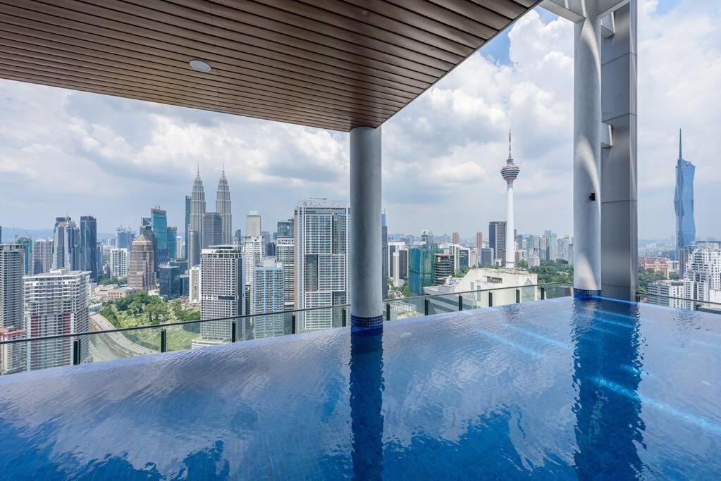 CL24B 2-3pax KLCC Apartment