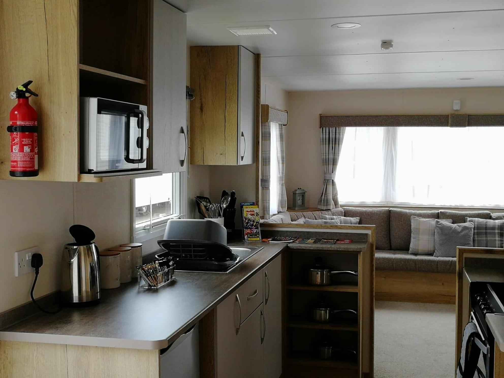 Seal Bay Resort - Pet Friendly 3 Bed 8 birth Family Owned 3 Bed Caravan view 5