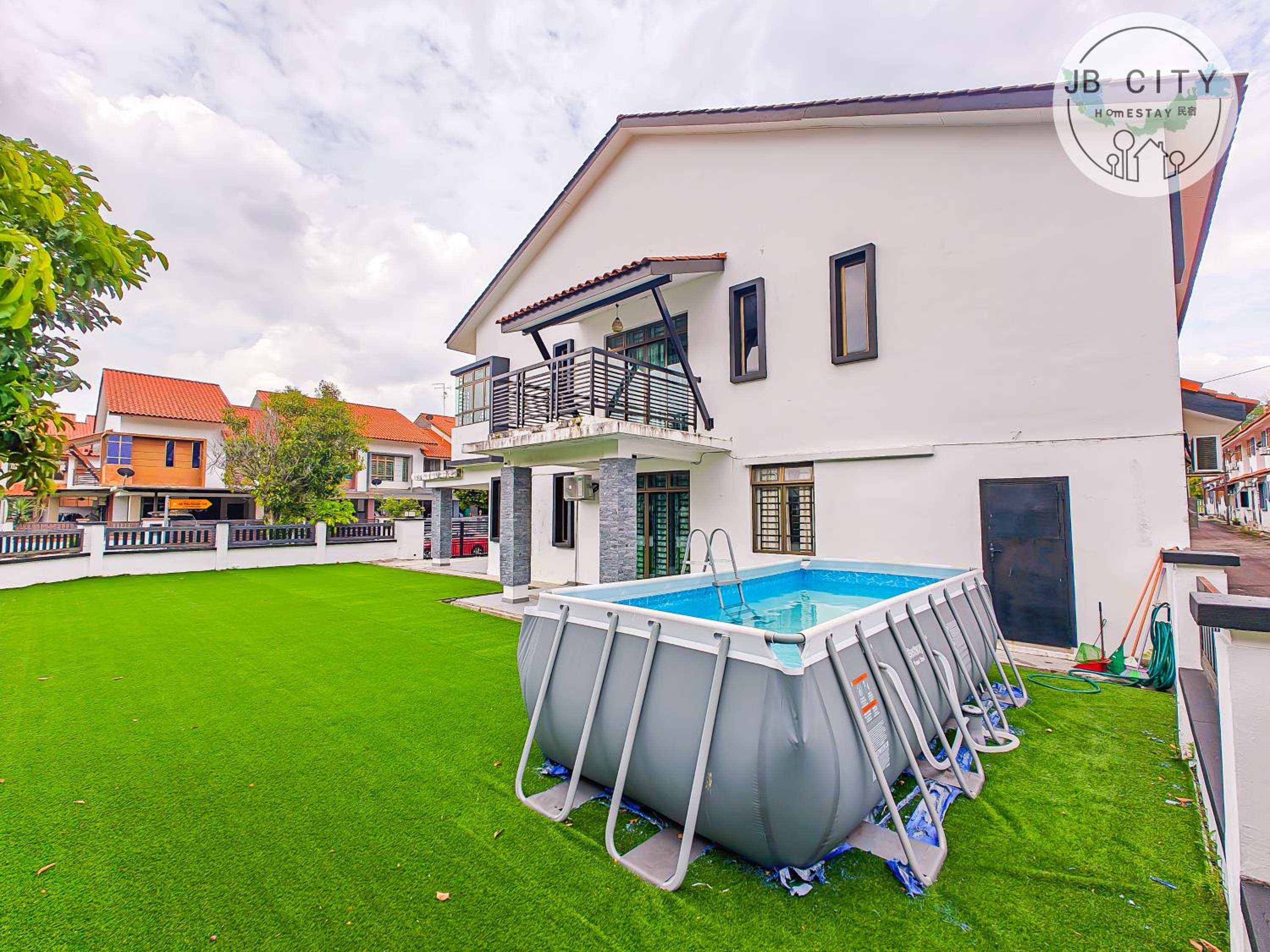 Two-Nine Muslim Villa by RR JBcity