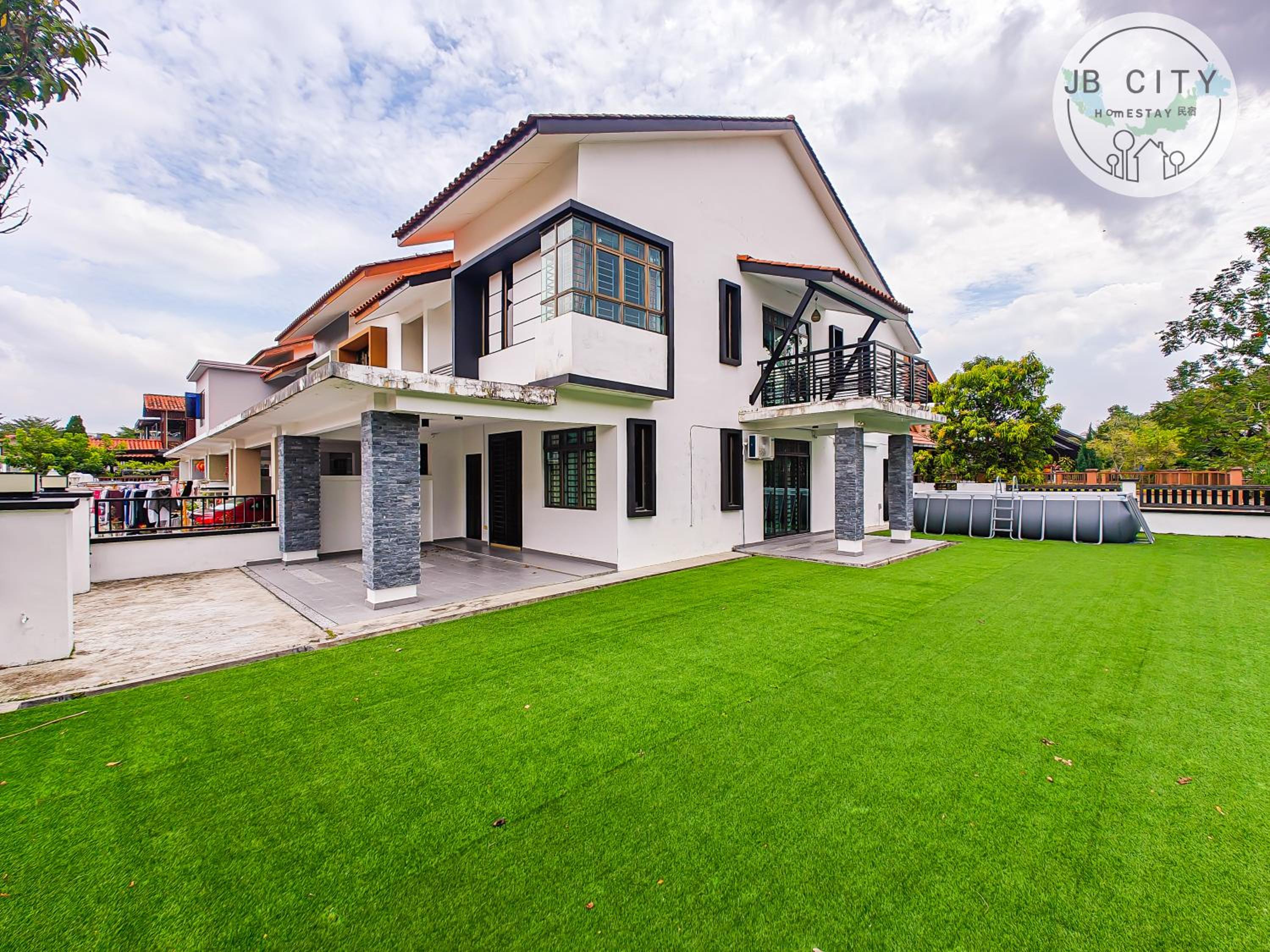 Two-Nine Muslim Villa by RR JBcity