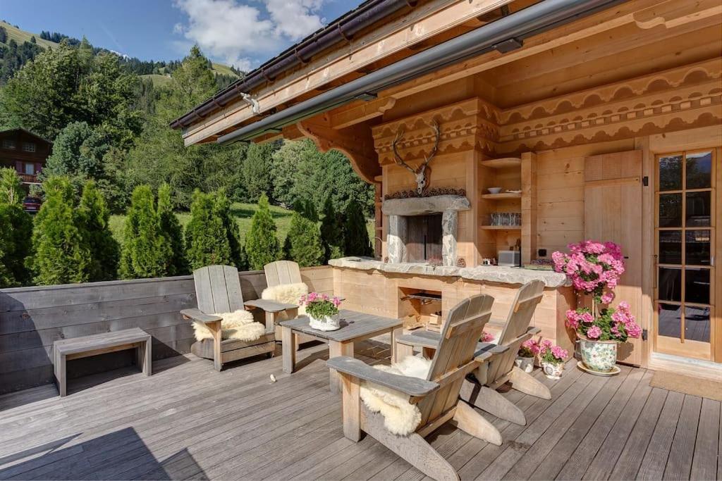 Luxury Chalet in Rougemont, 5 bedrooms & sauna